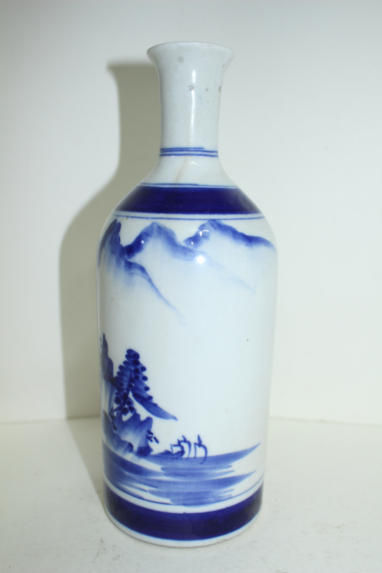 연대가좋은 청화백자산수문 주병