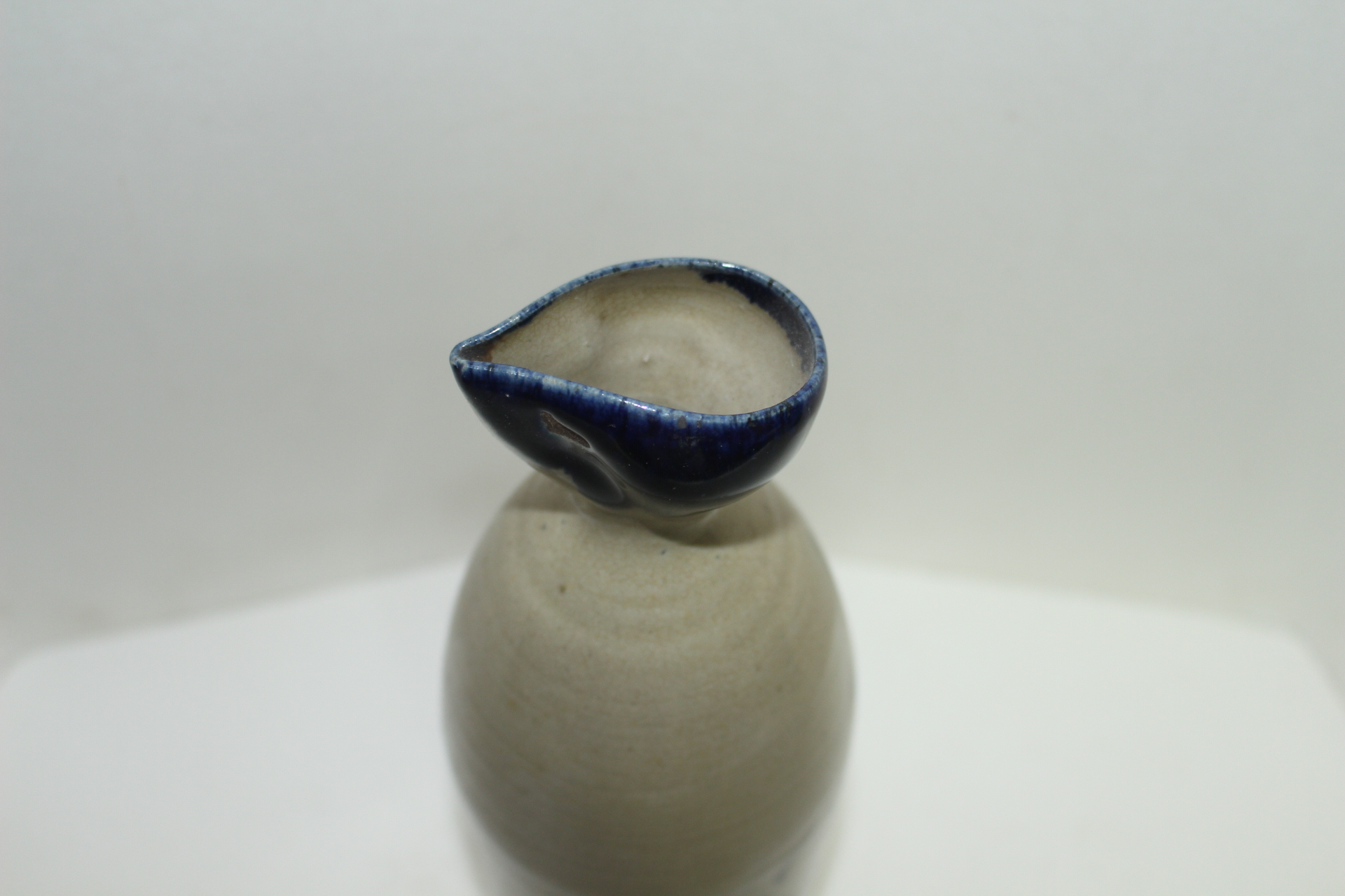 연대가좋은 회청자 철화화문 주병