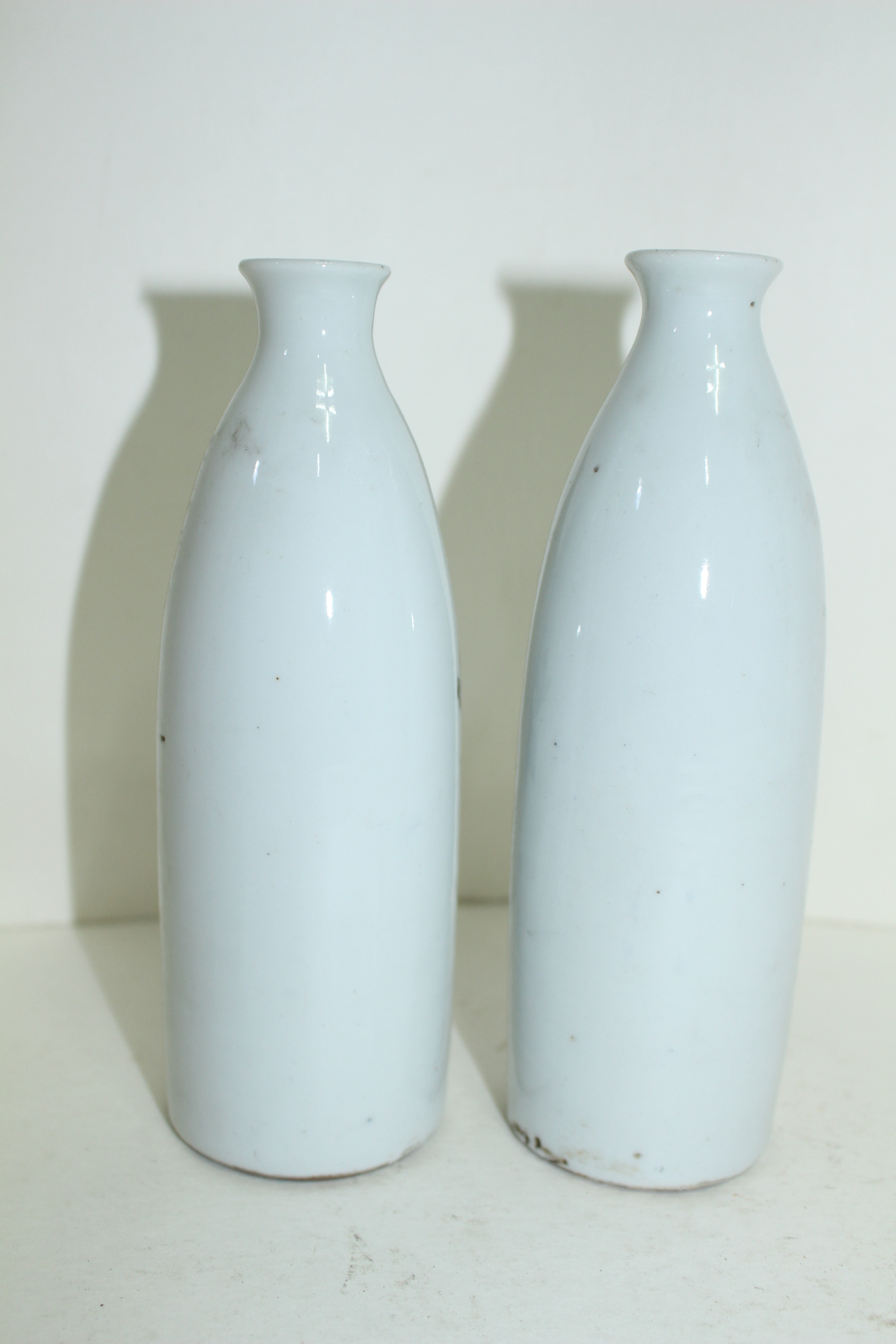 연대가좋은 외사기 백자화문주병 2점