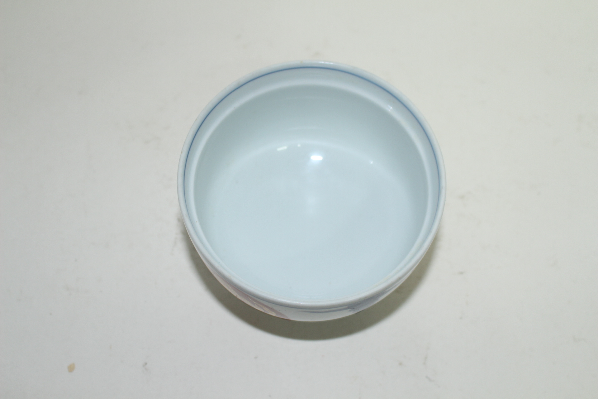 이마리 청화백자진사금채해태용문 완