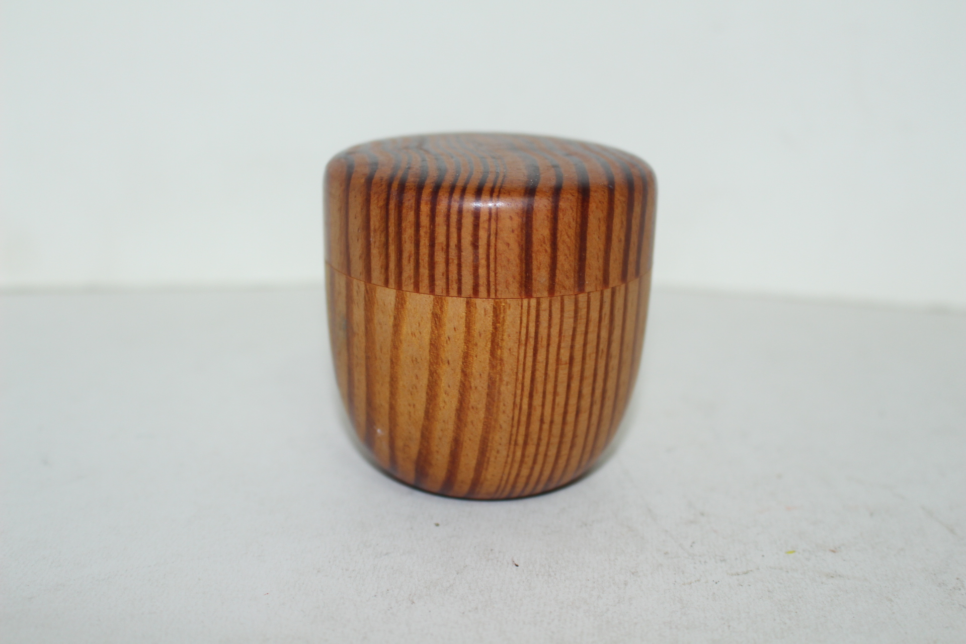 원목나무로된 말차통