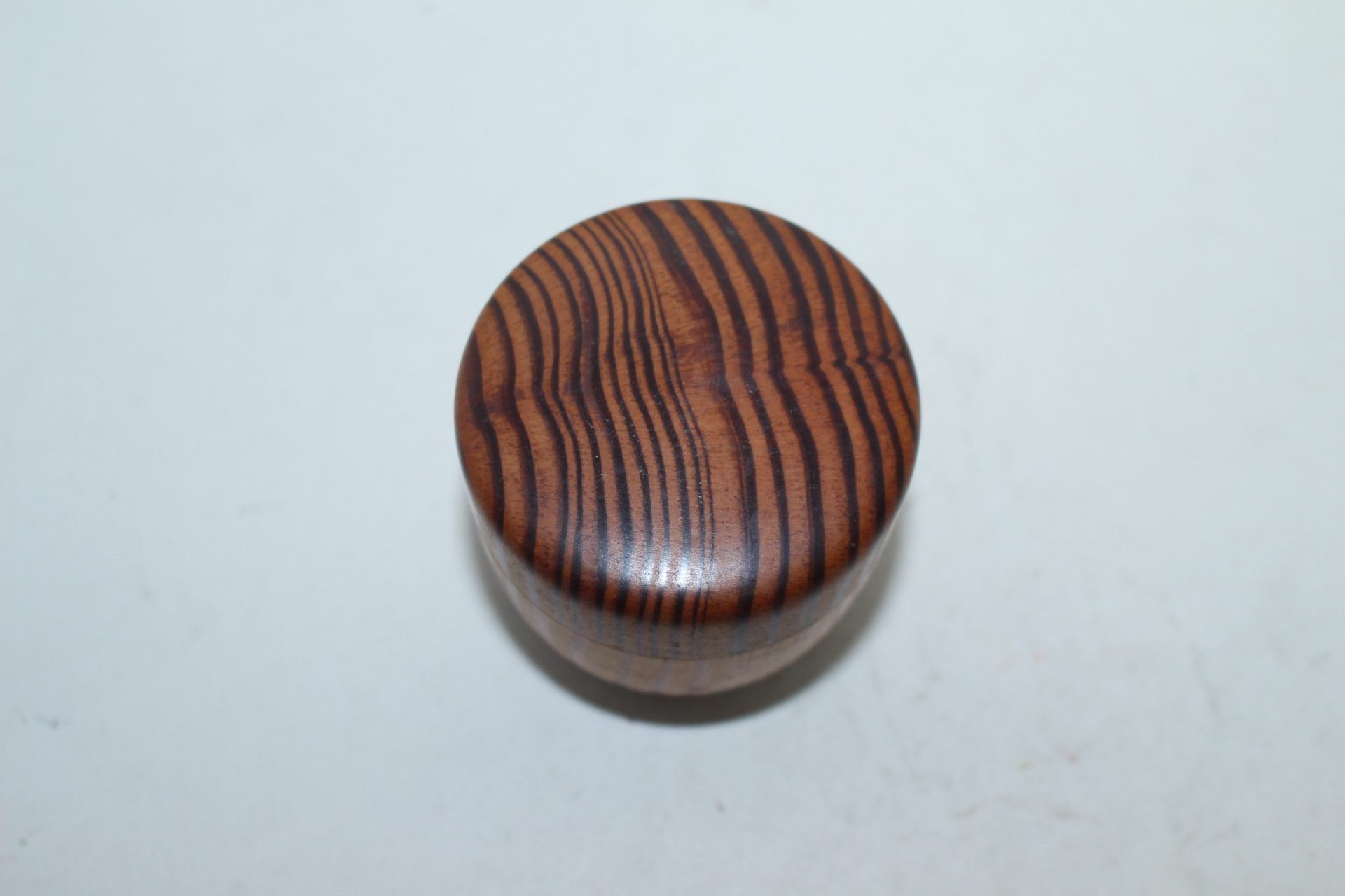 원목나무로된 말차통