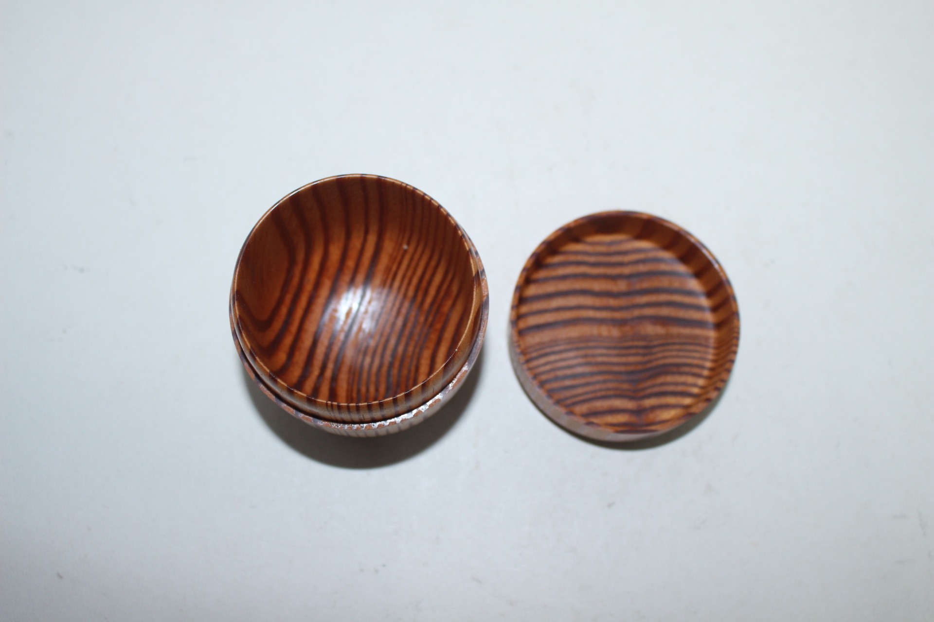 원목나무로된 말차통