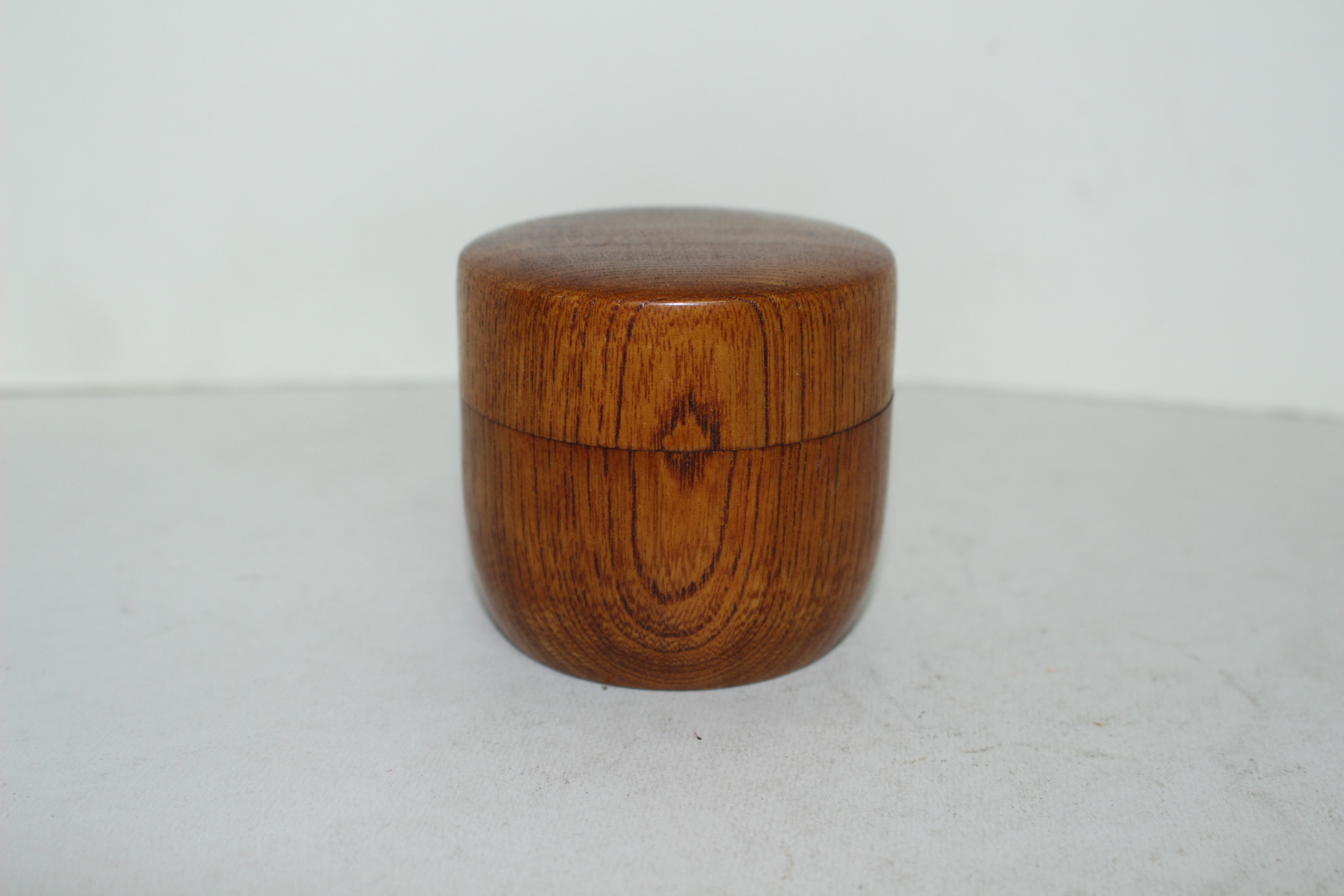 원목나무로된 말차통