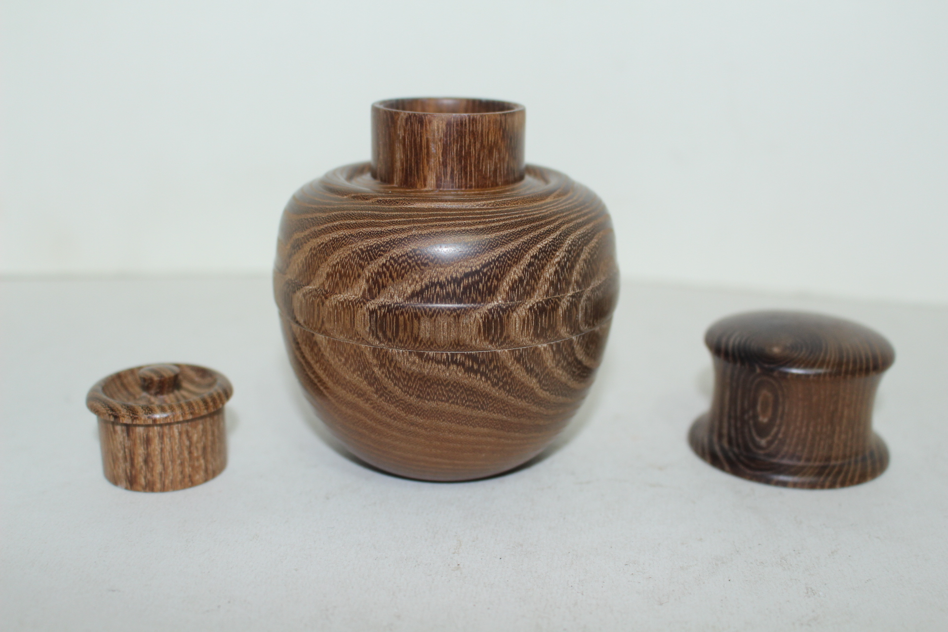 명품-원목나무로된 말차통