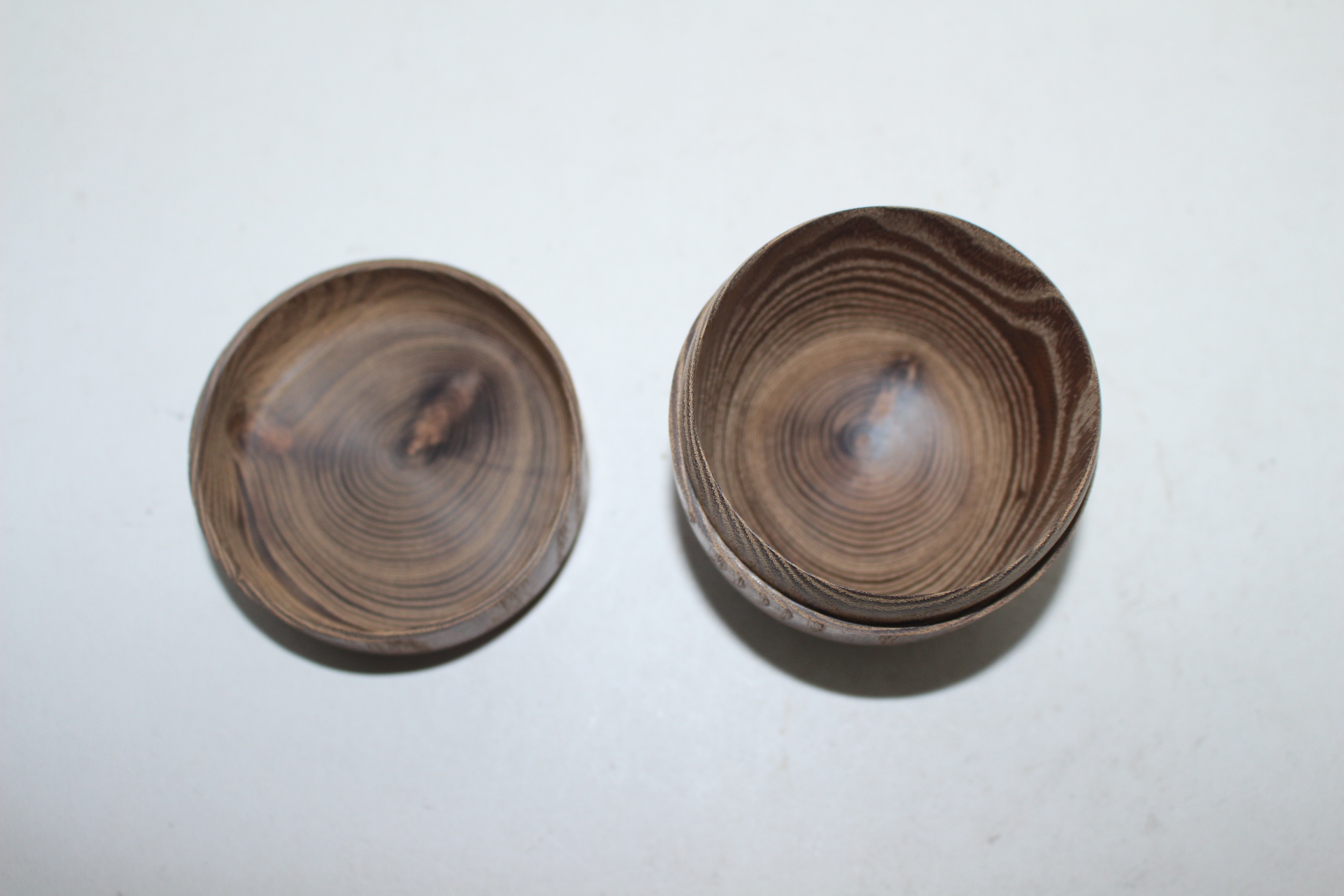 원목나무로된 차통