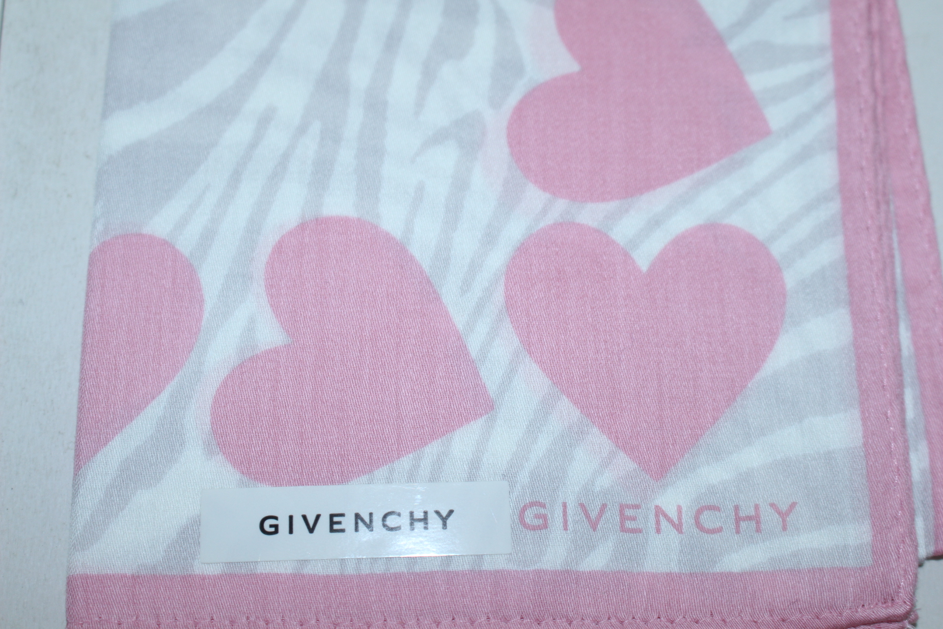 미사용 지방시 손수건