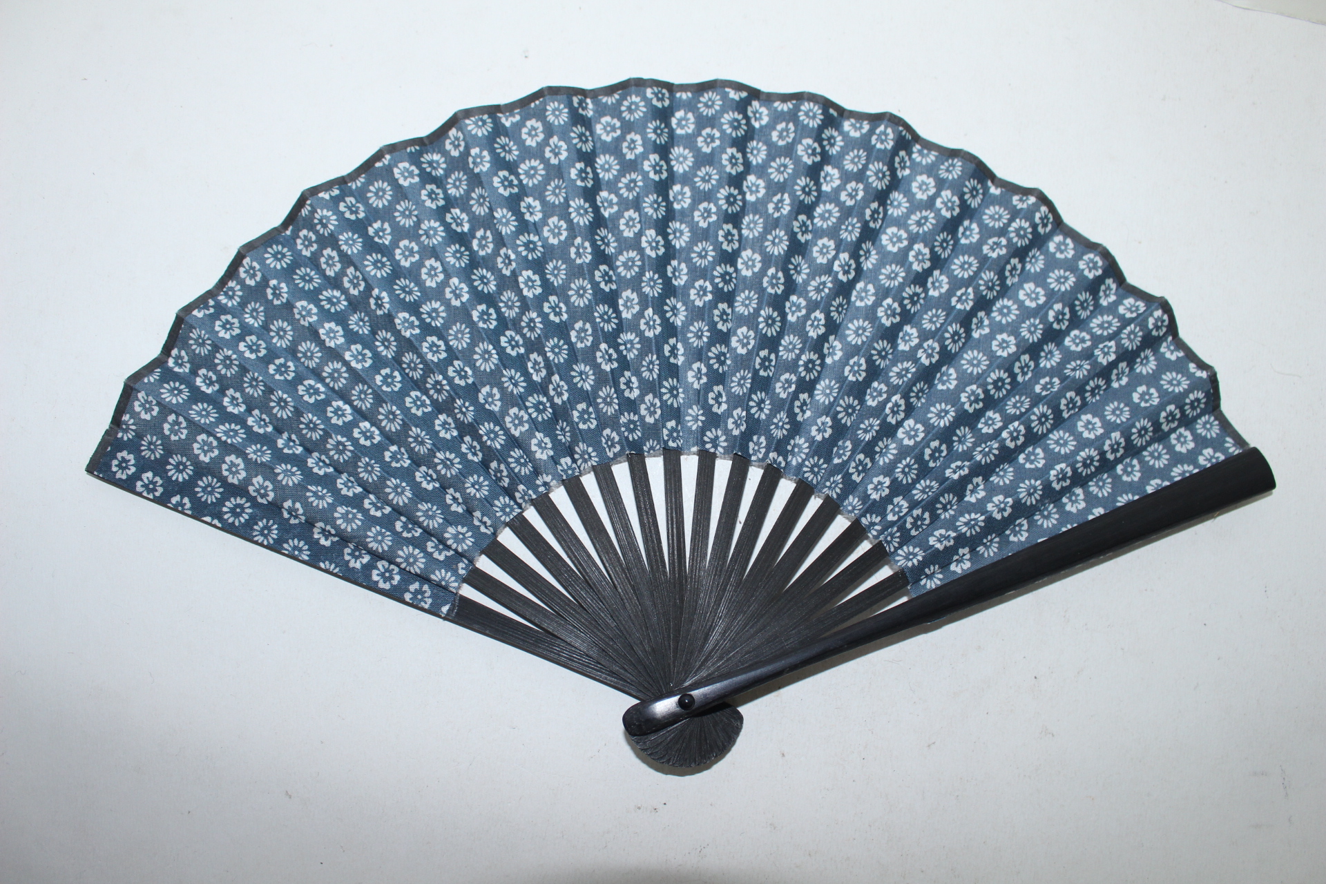 대나무로된 부채 3점