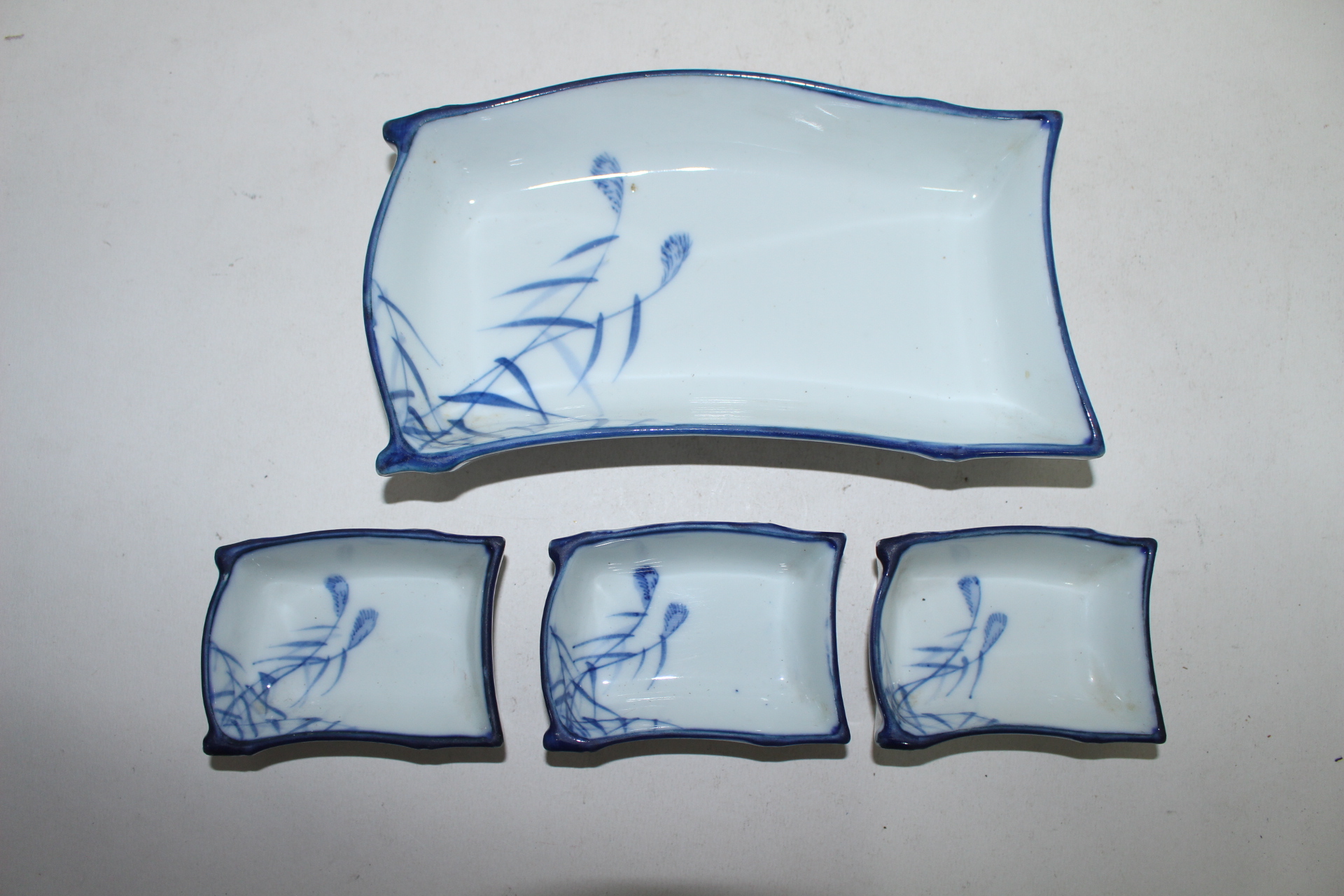 이마리 청화백자 초화문 완 4점셋트