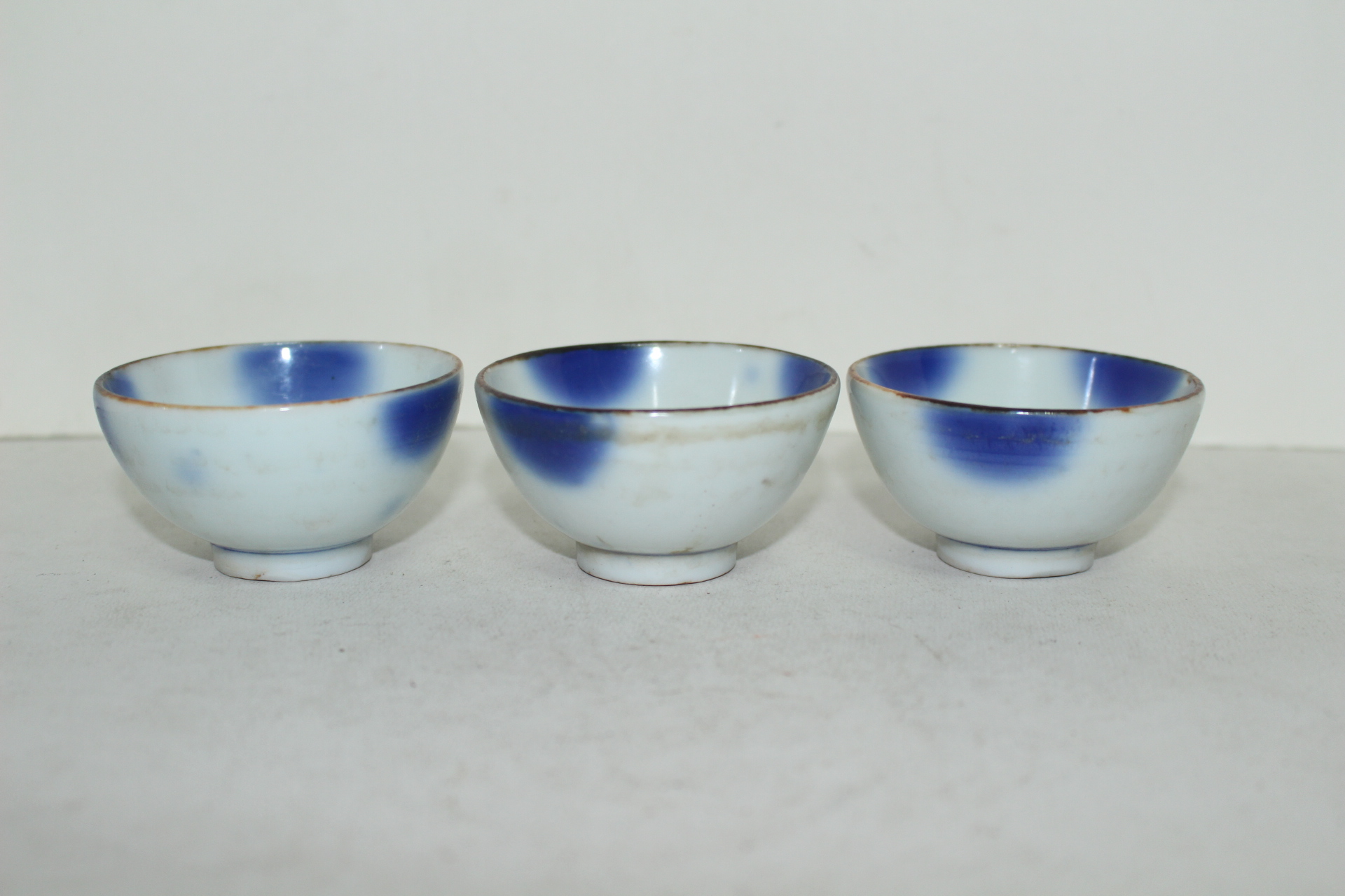 연대가좋은 청화백자 청화점 잔 3점
