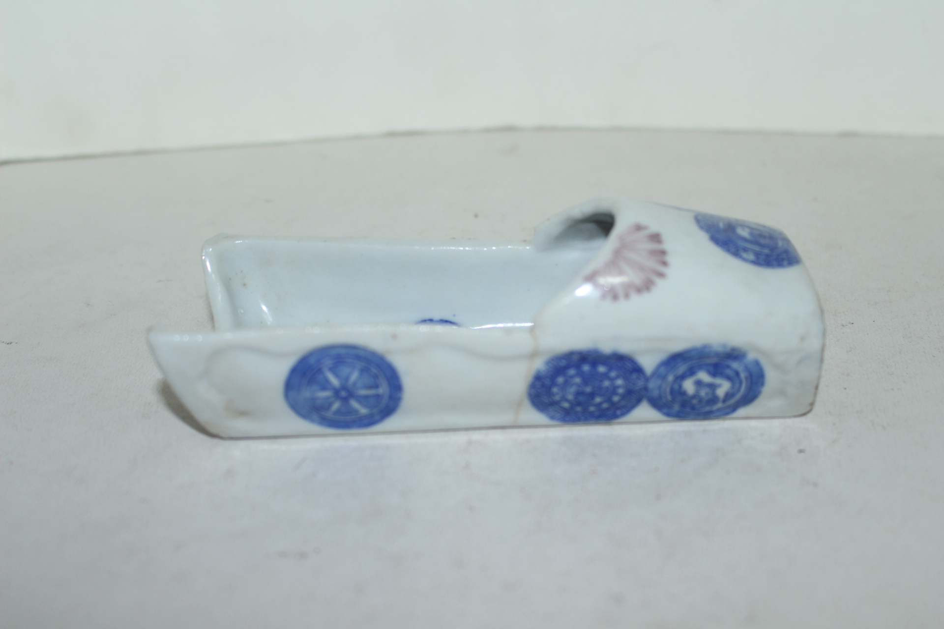 외사기 연대의 청화백자 화문 완