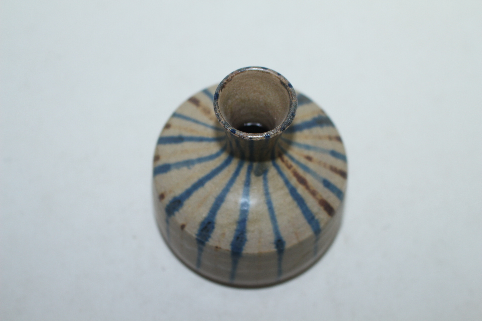 청자 청록줄문 소호