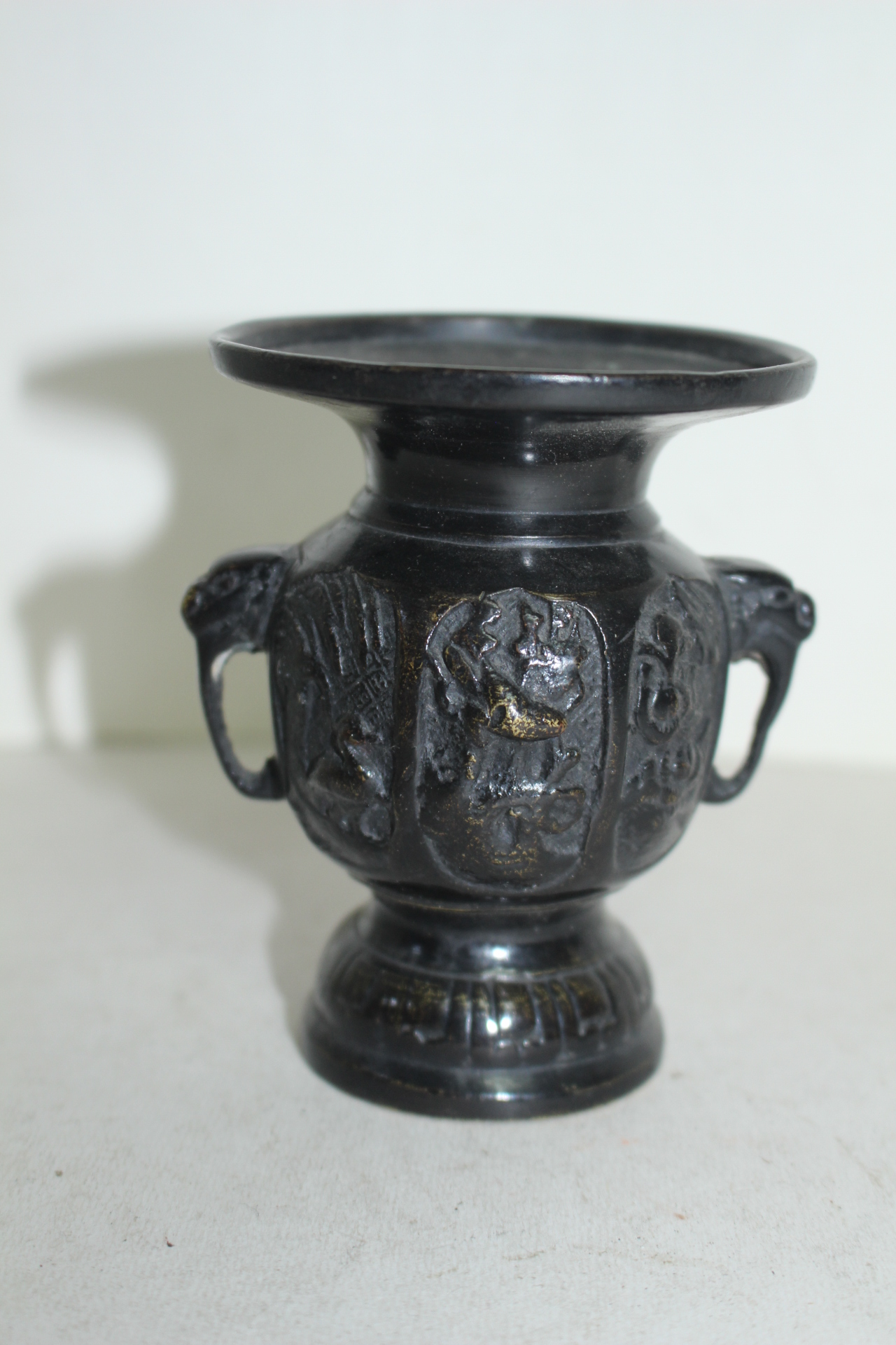 연대가좋은 청동으로된 조화문 이귀향호