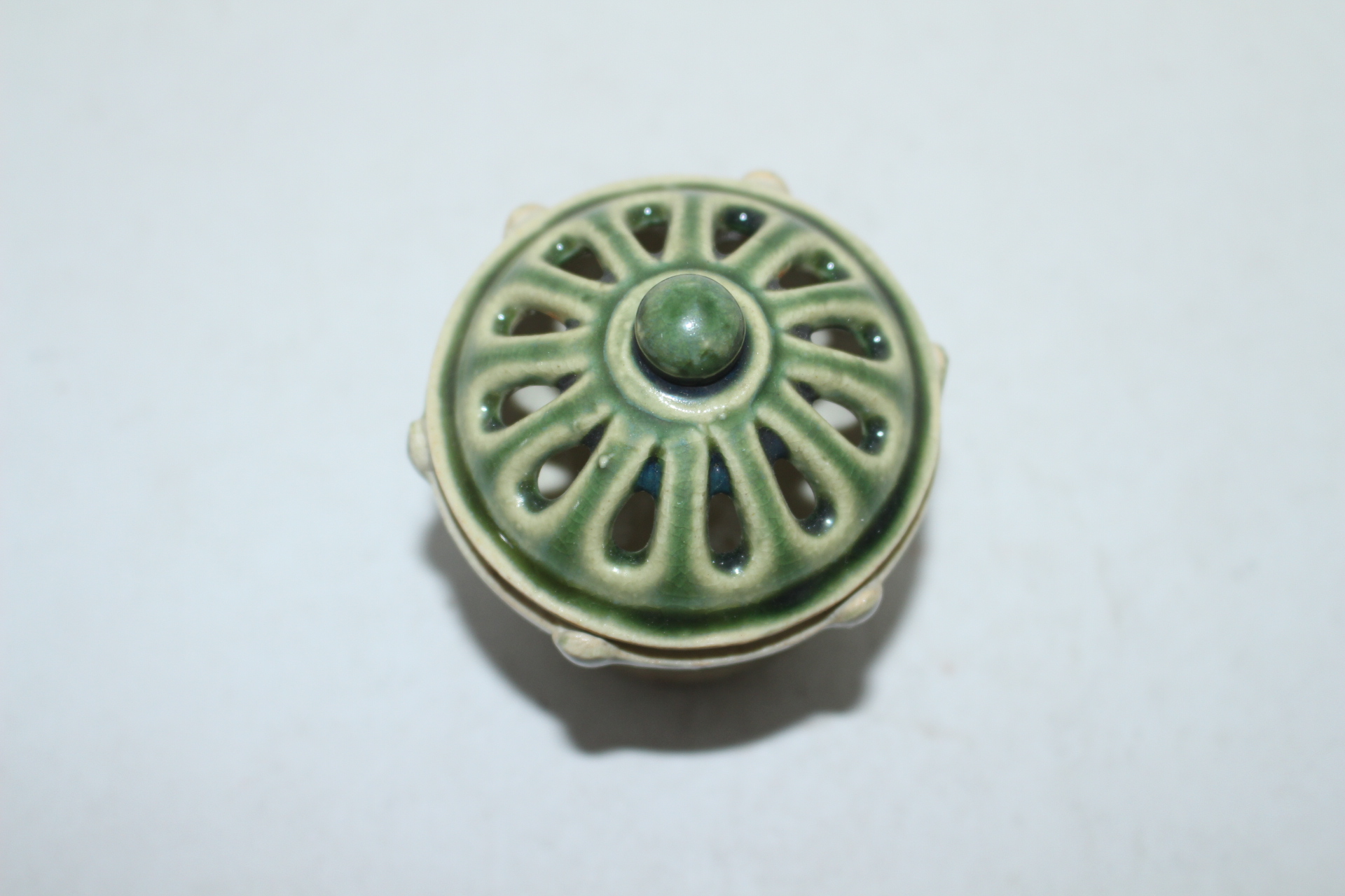 청록청자 굽다리 향로