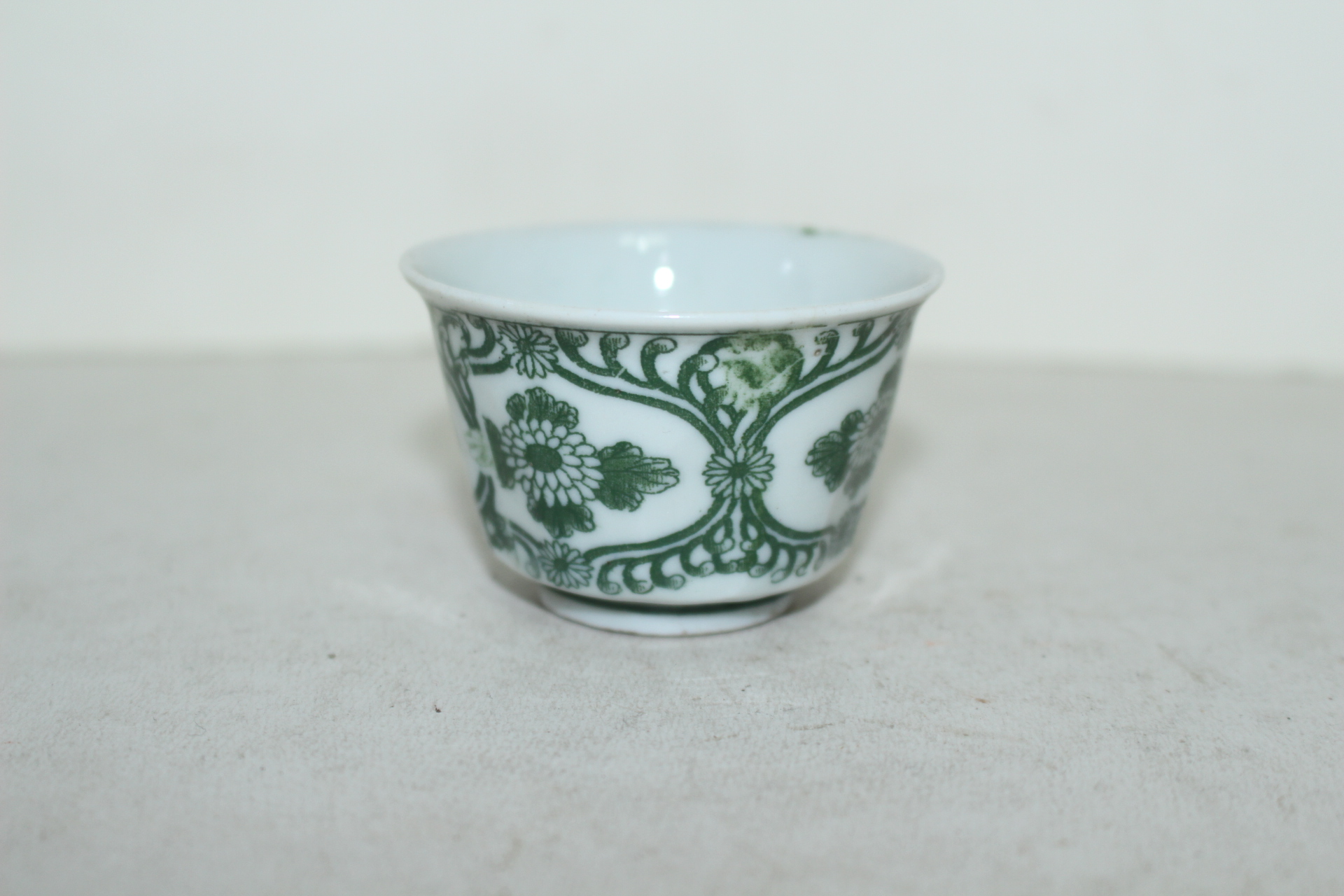 외사기연대의 청화백자화문 잔