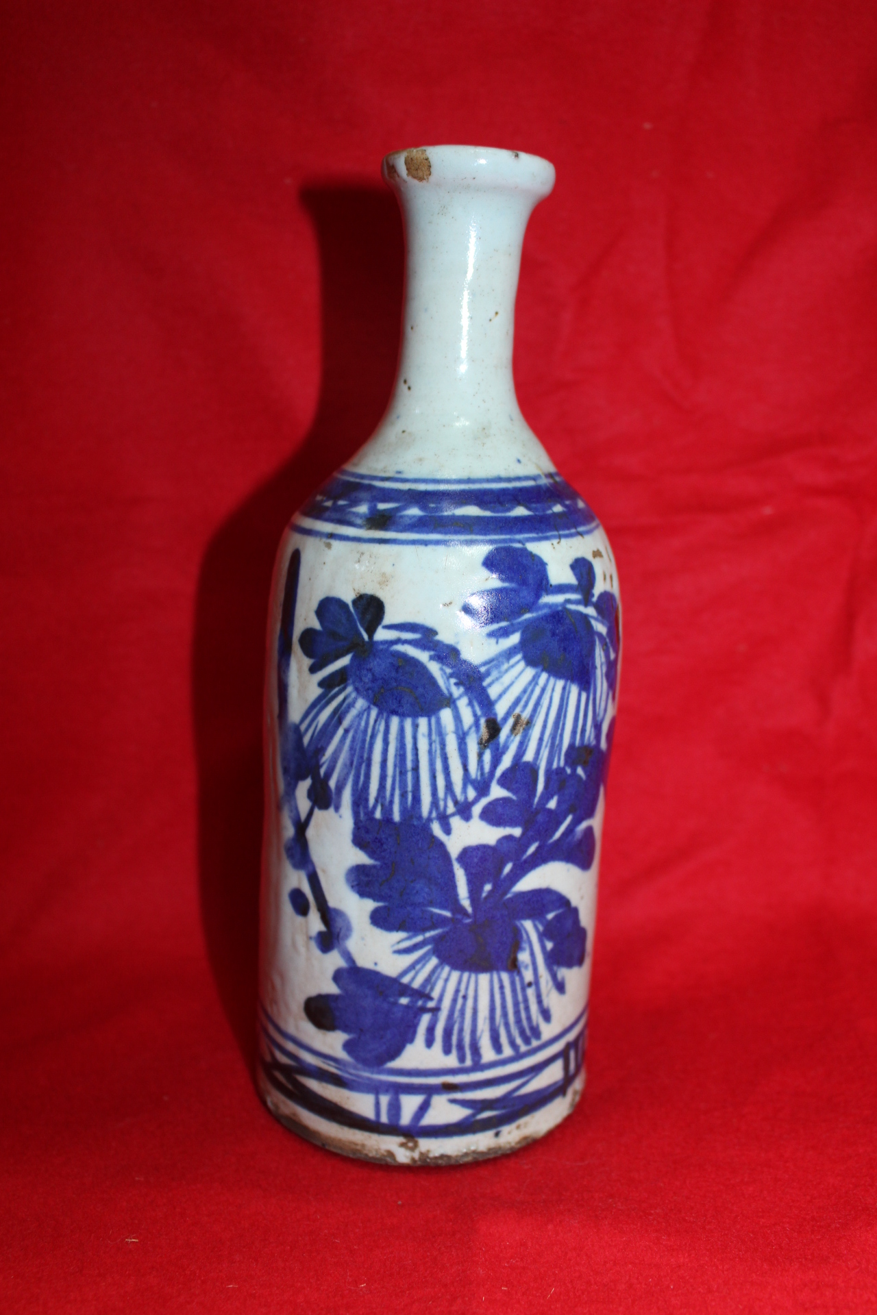 100년이상된 청화백자 화문 주병