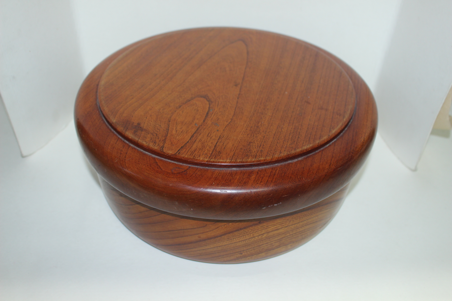 결이좋고 두꺼운 원목나무로된 합