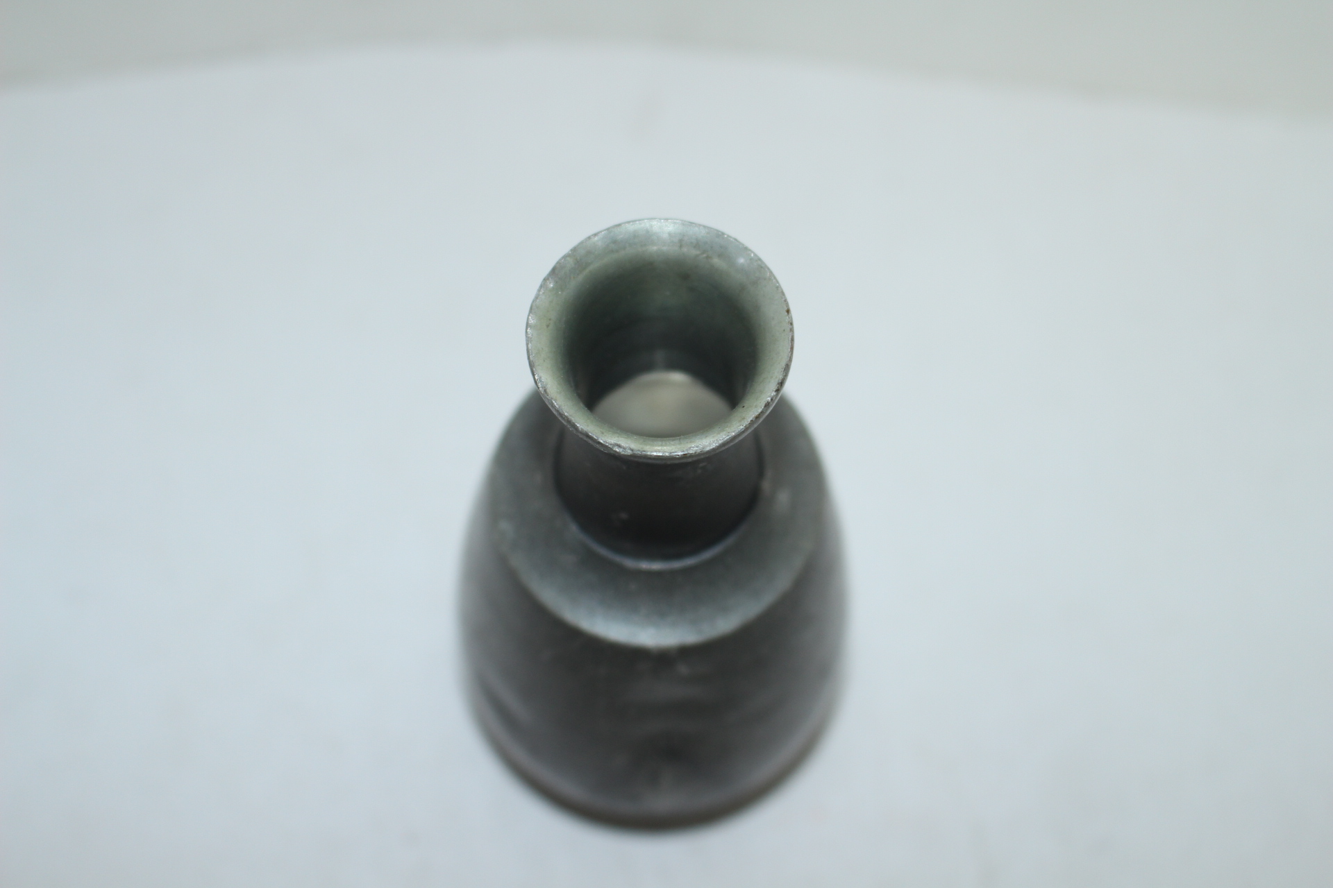 연대가좋은 주석으로된 주병