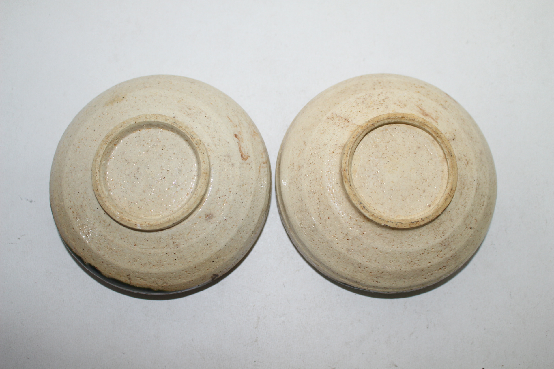 연대가좋은 오리배 청자완 2점