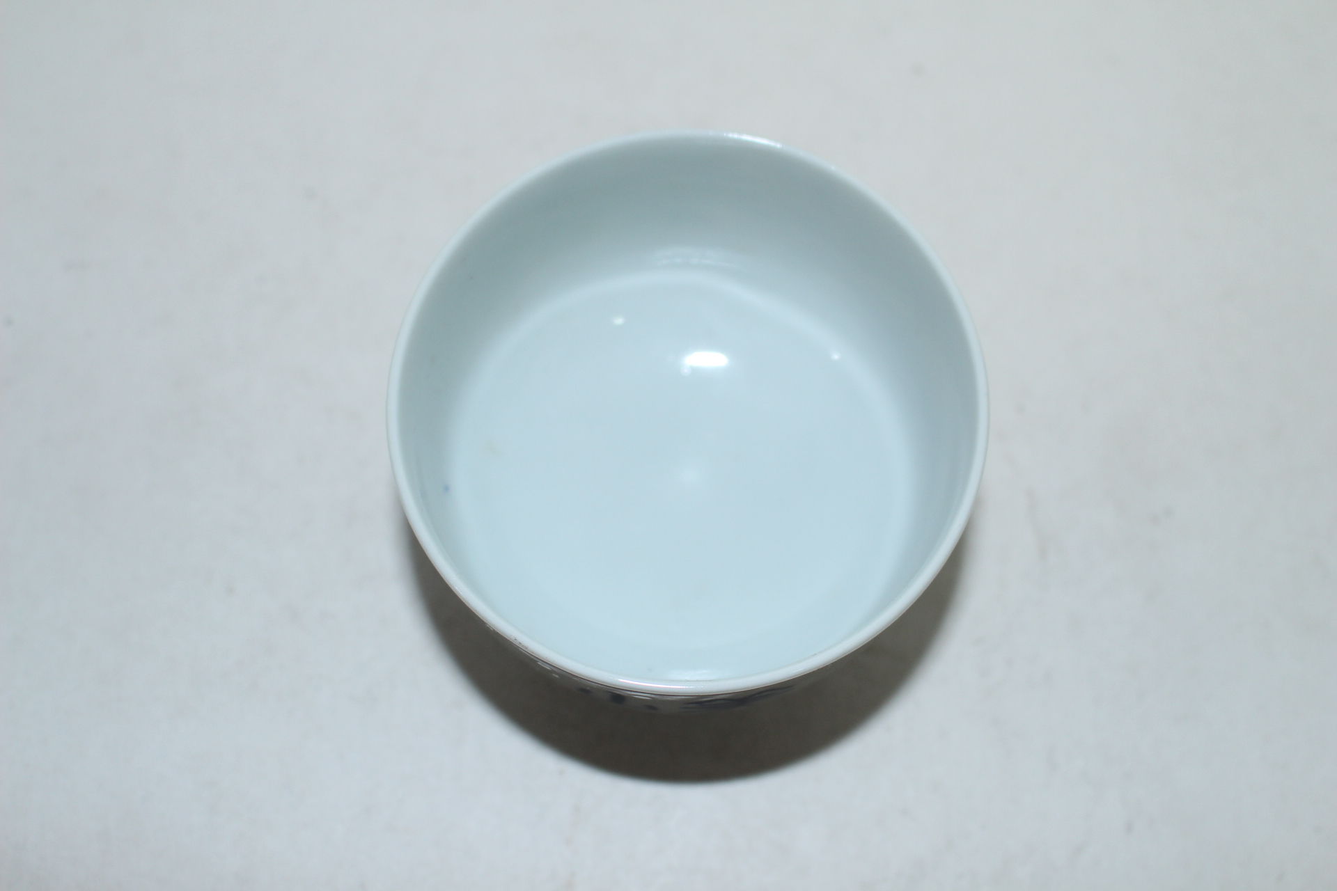 연대가좋은 고이마리 청화백자 산수문 잔