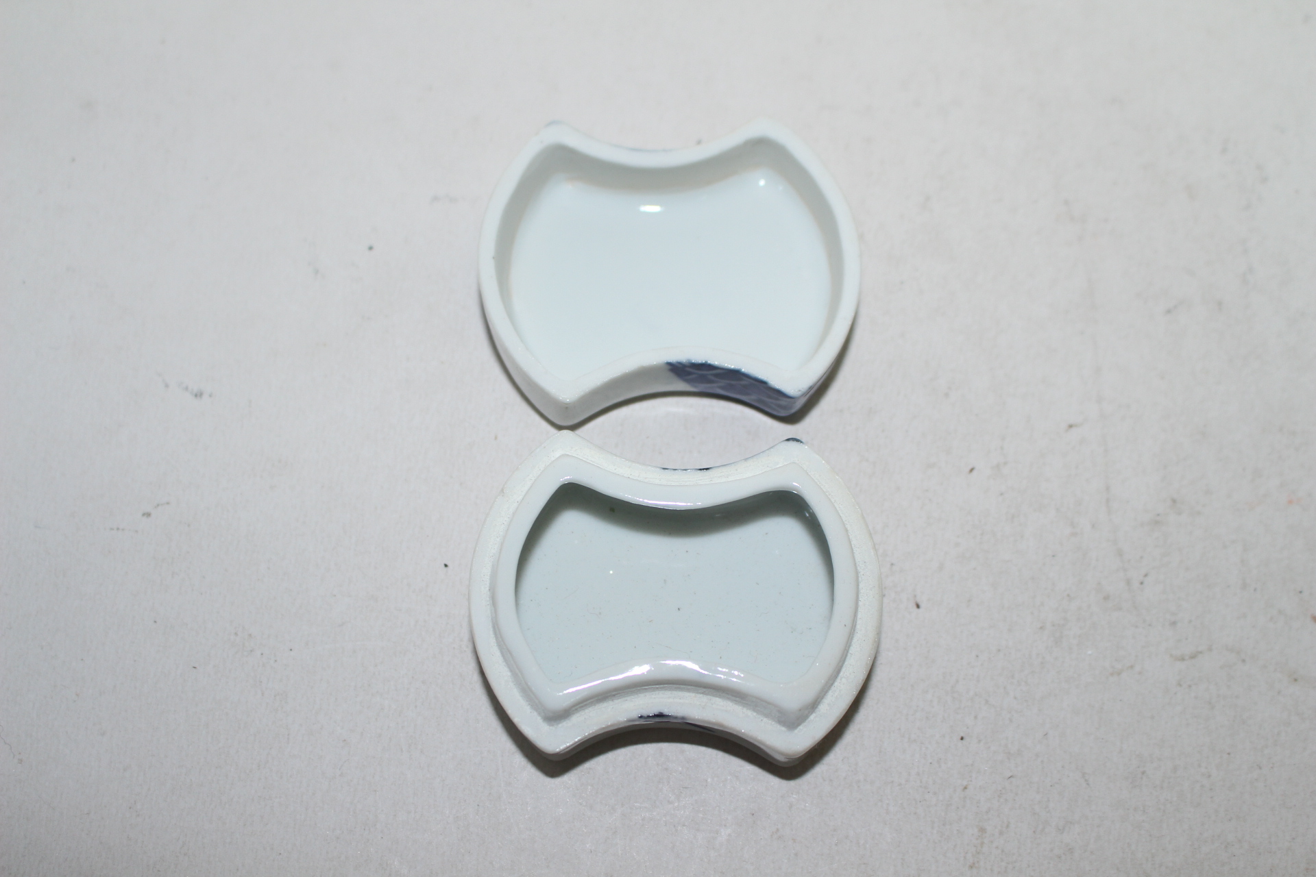 청화백자 죽문 부채형 향합