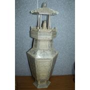 내부 민불이 있는 상아로된 상아탑