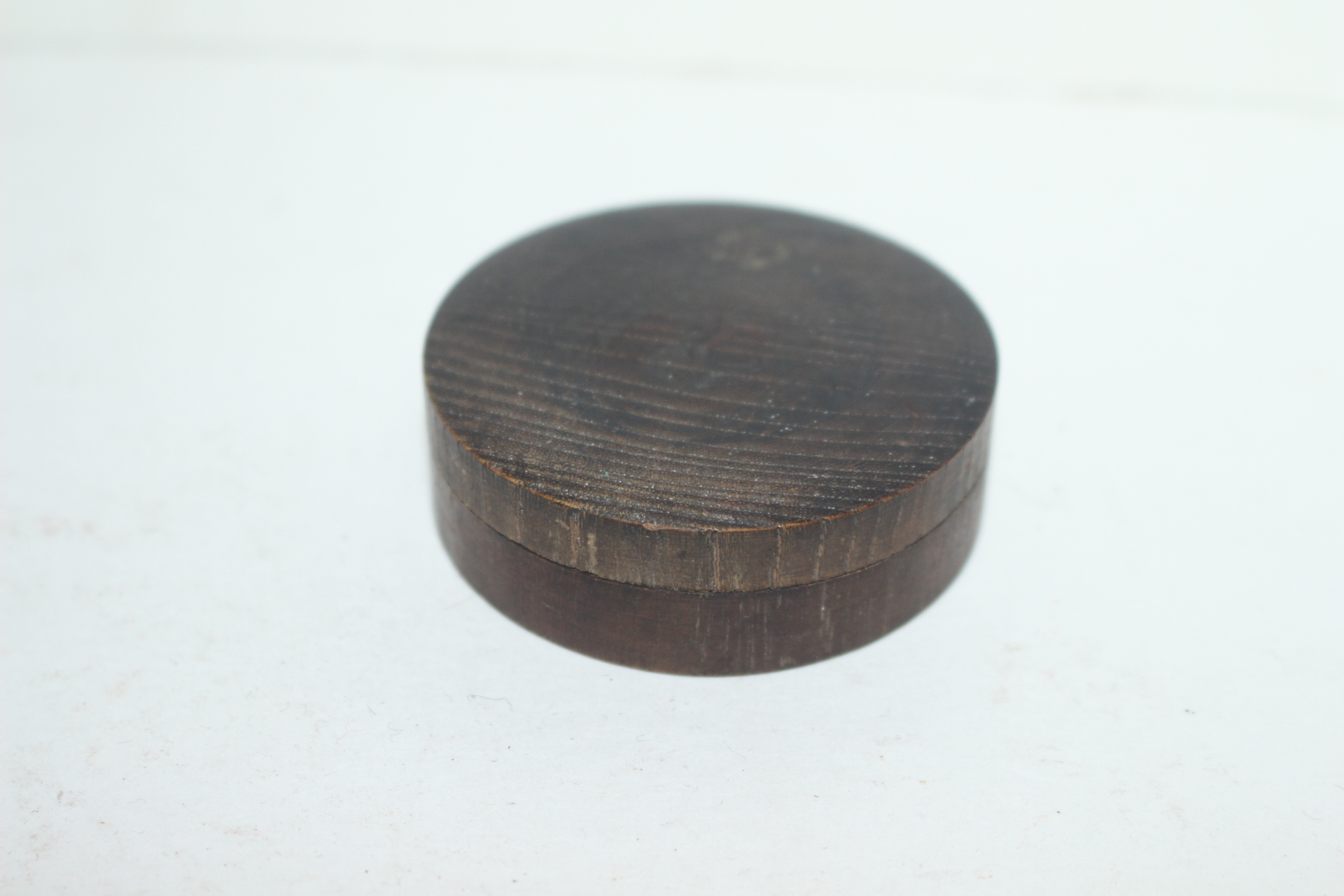 원목나무로된 향합