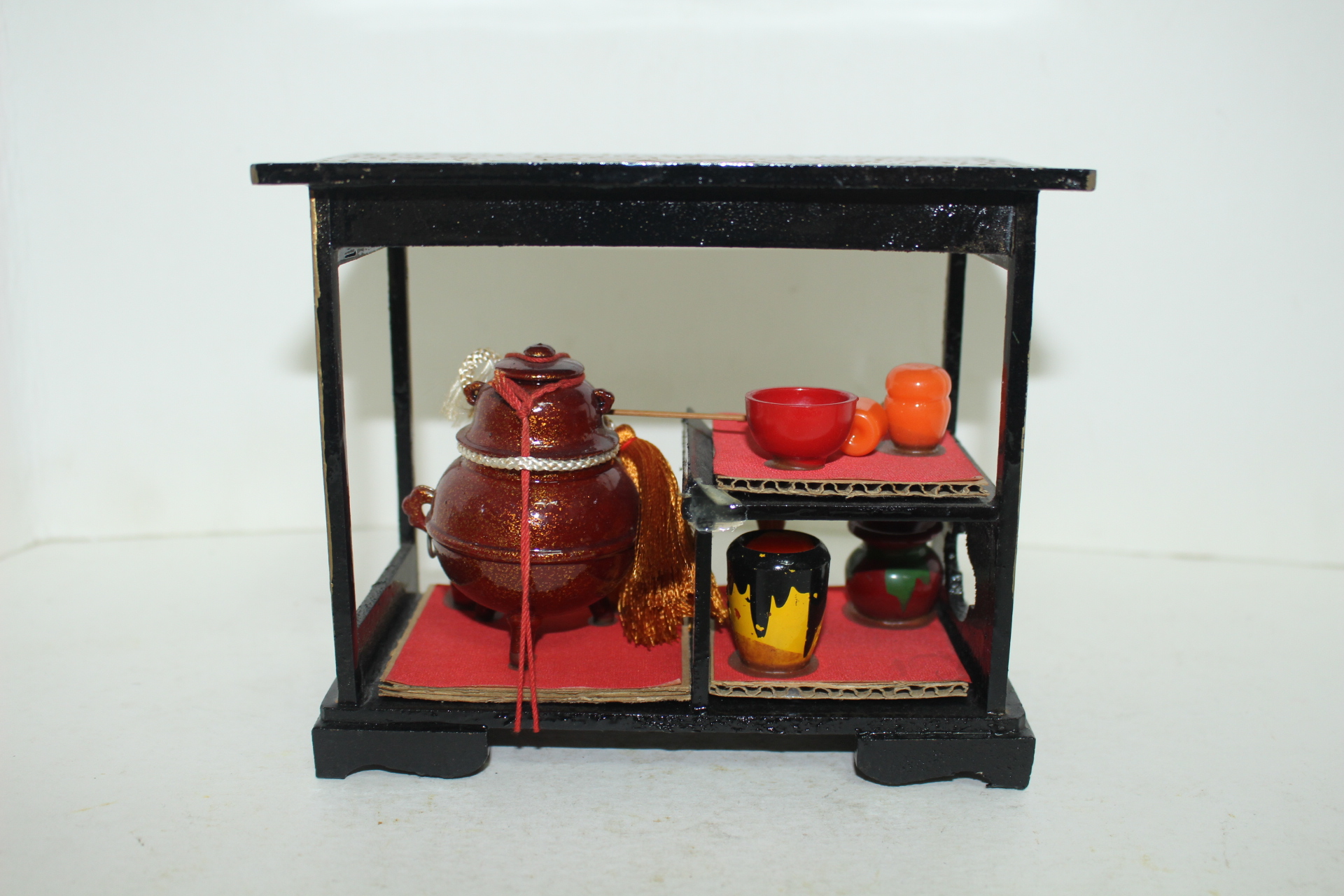 나무에 금채화문된 차도구셋트 미니어쳐