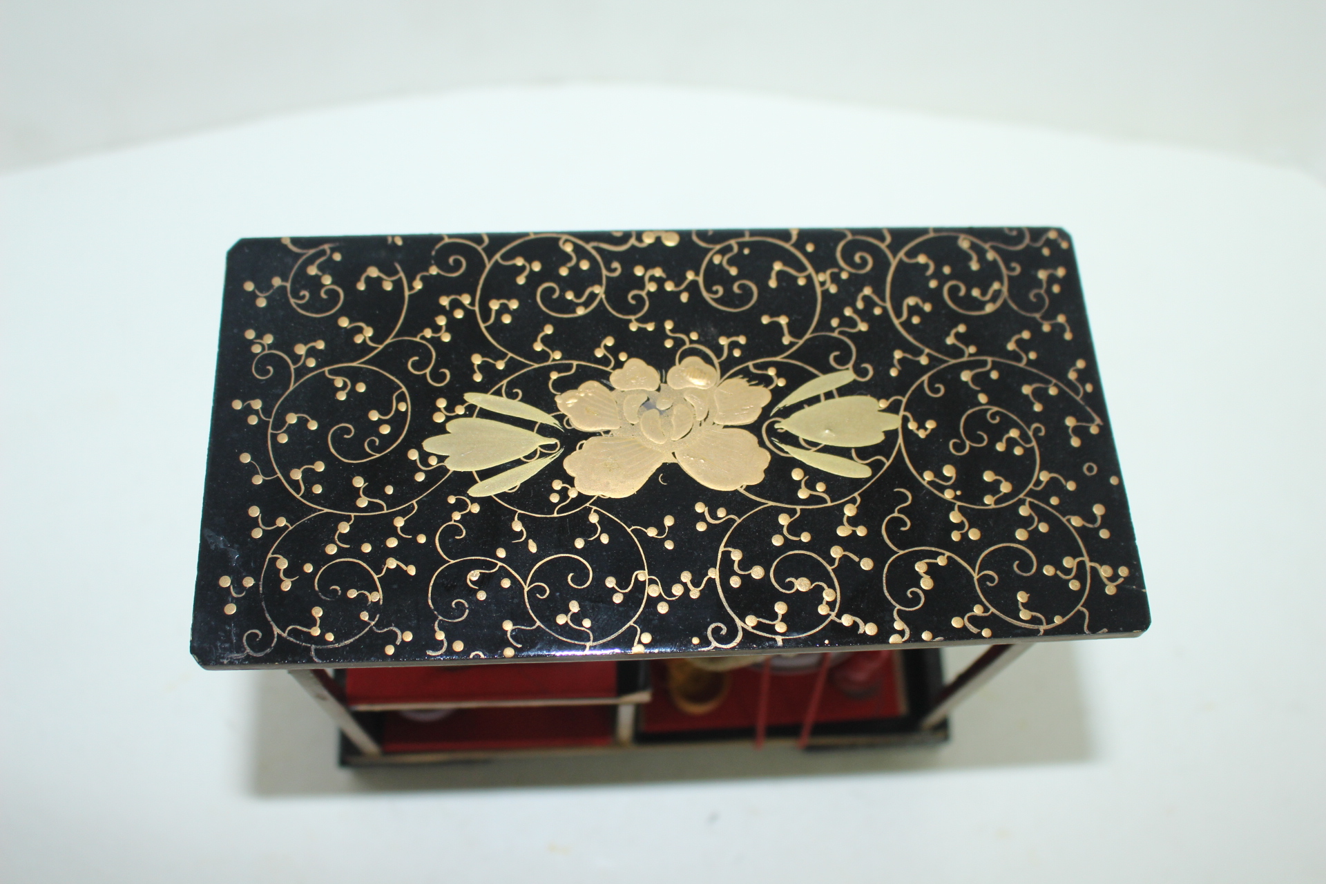 나무에 금채화문된 차도구셋트 미니어쳐