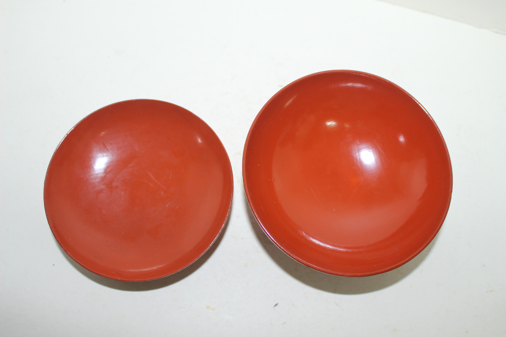 나무에 주칠후 금채화문된 개완