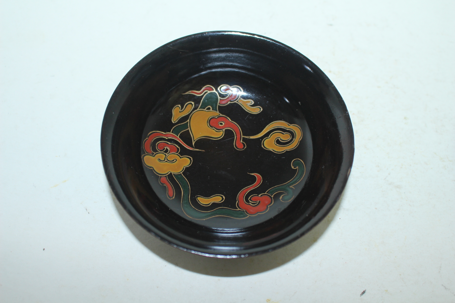 연대좋은 나무에 옷칠후 진사운문그림이있는 완 2점