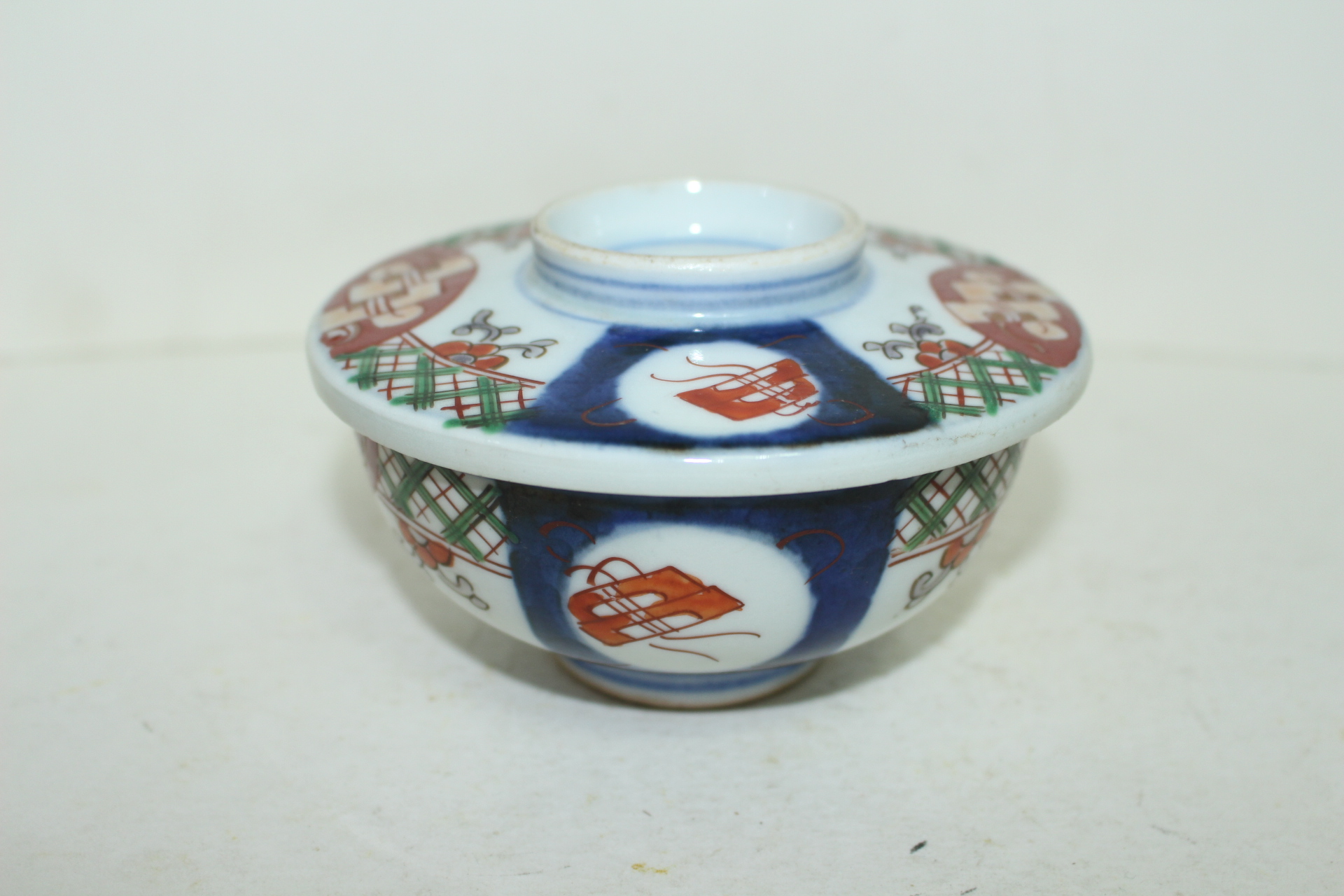 연대가좋은 청화백자진사화문 개완