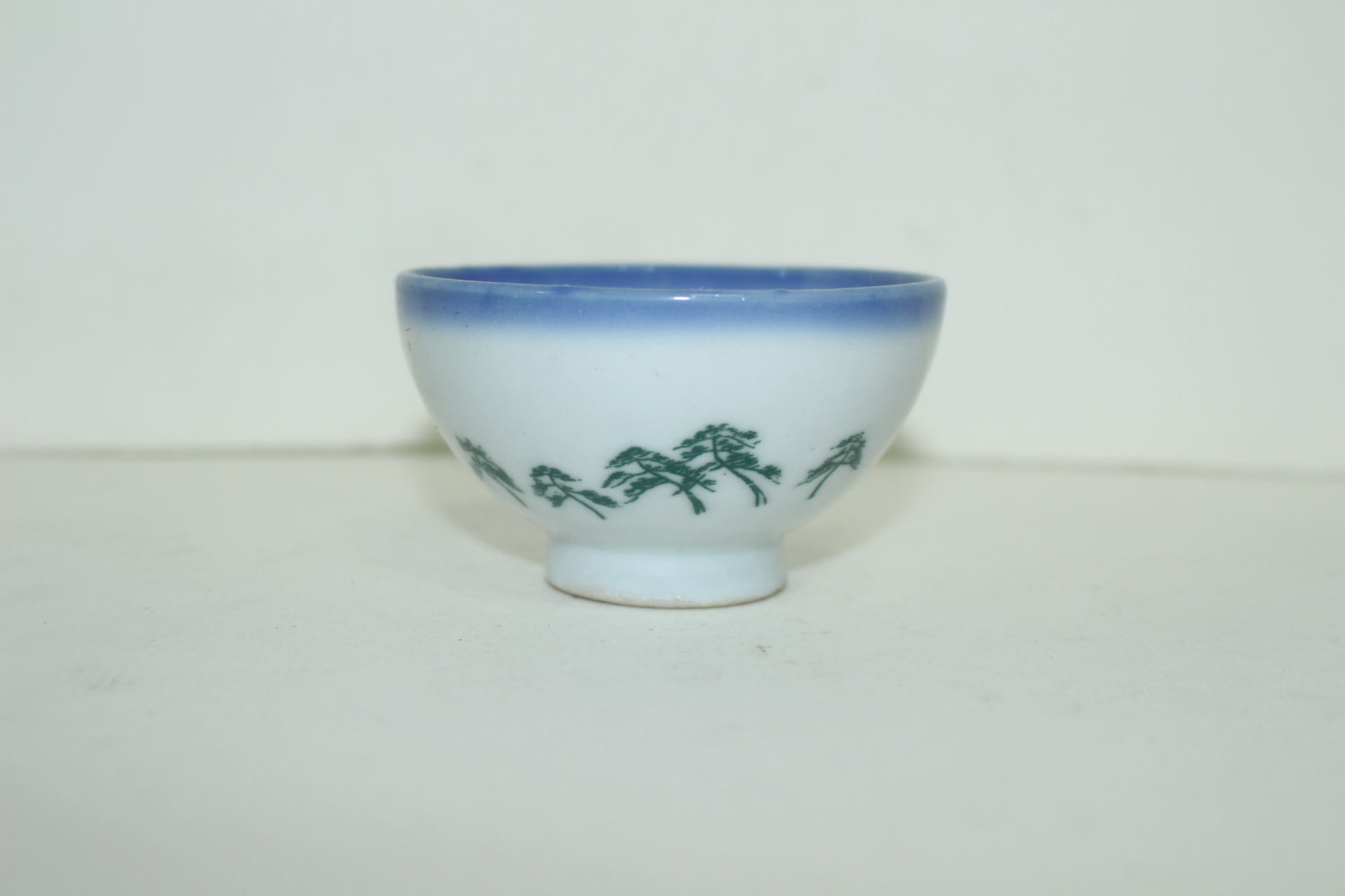 연대가좋은 청화백자 잔
