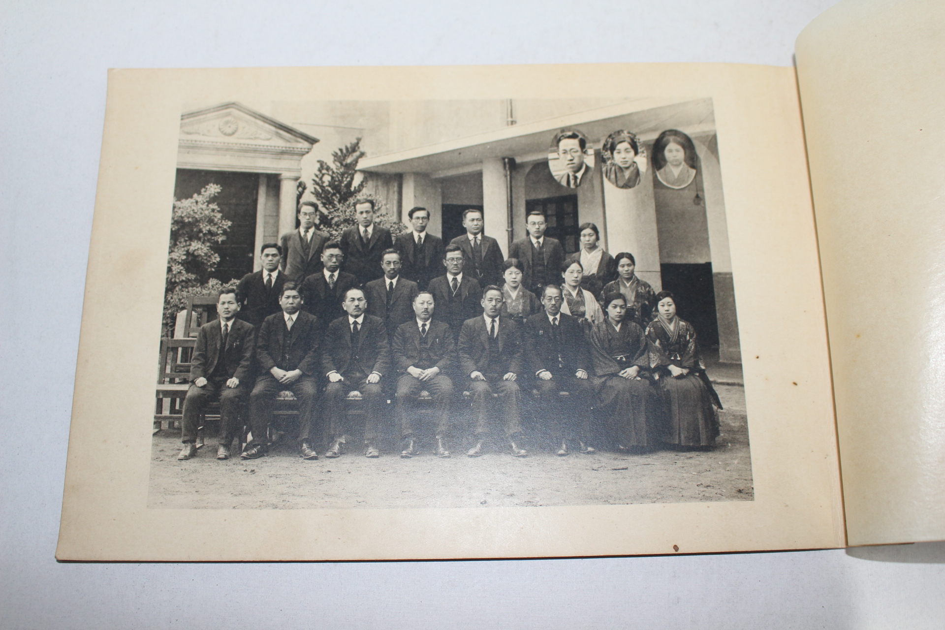 1931년(소화6년) 일본대판시제미제6휘상고등소학교 졸업앨범