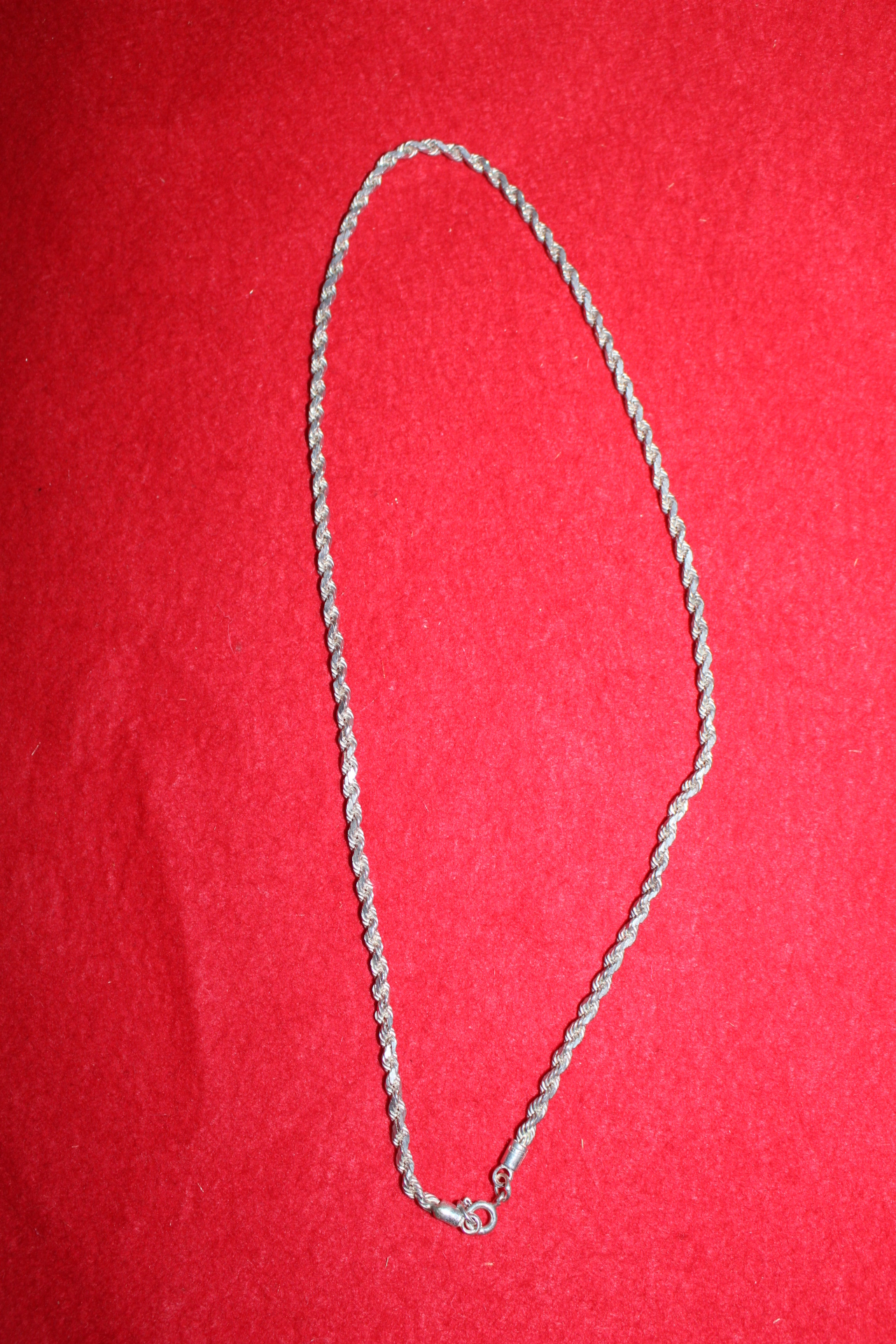 40-금속재질로된 꽈배기 목걸이