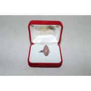 보석이 있는 반지