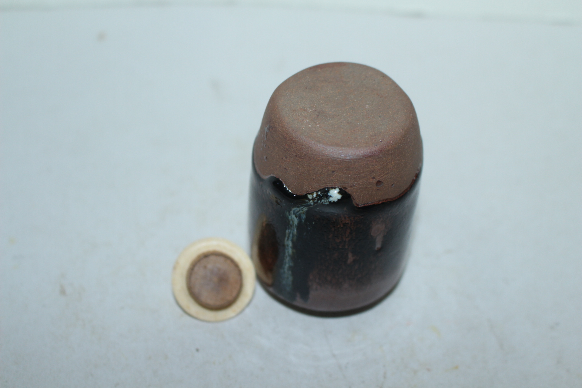 흑유청자 덴모꾸 상아두껑 말차호