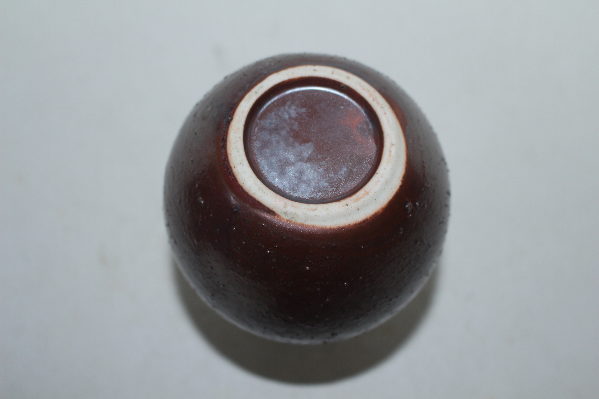 유약흘림이 좋은 청자 주병