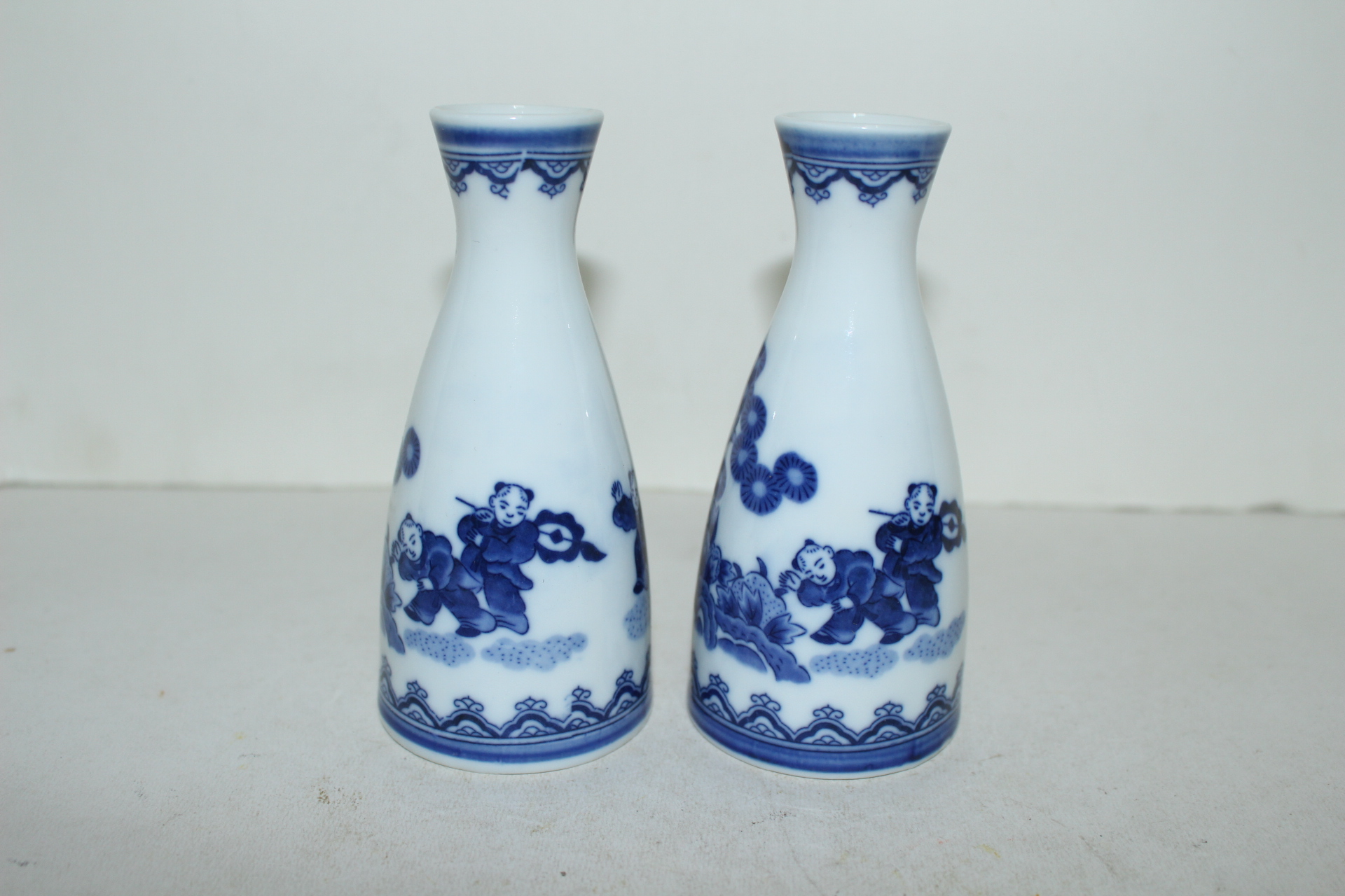 청화백자 노송동자문주병 2점