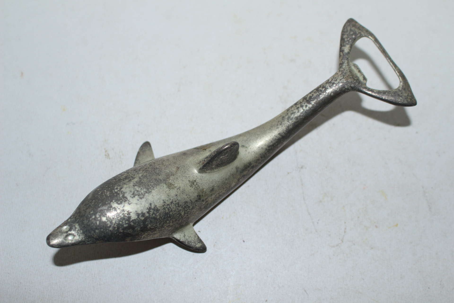 주석합금재질로된 고래모양 병따개