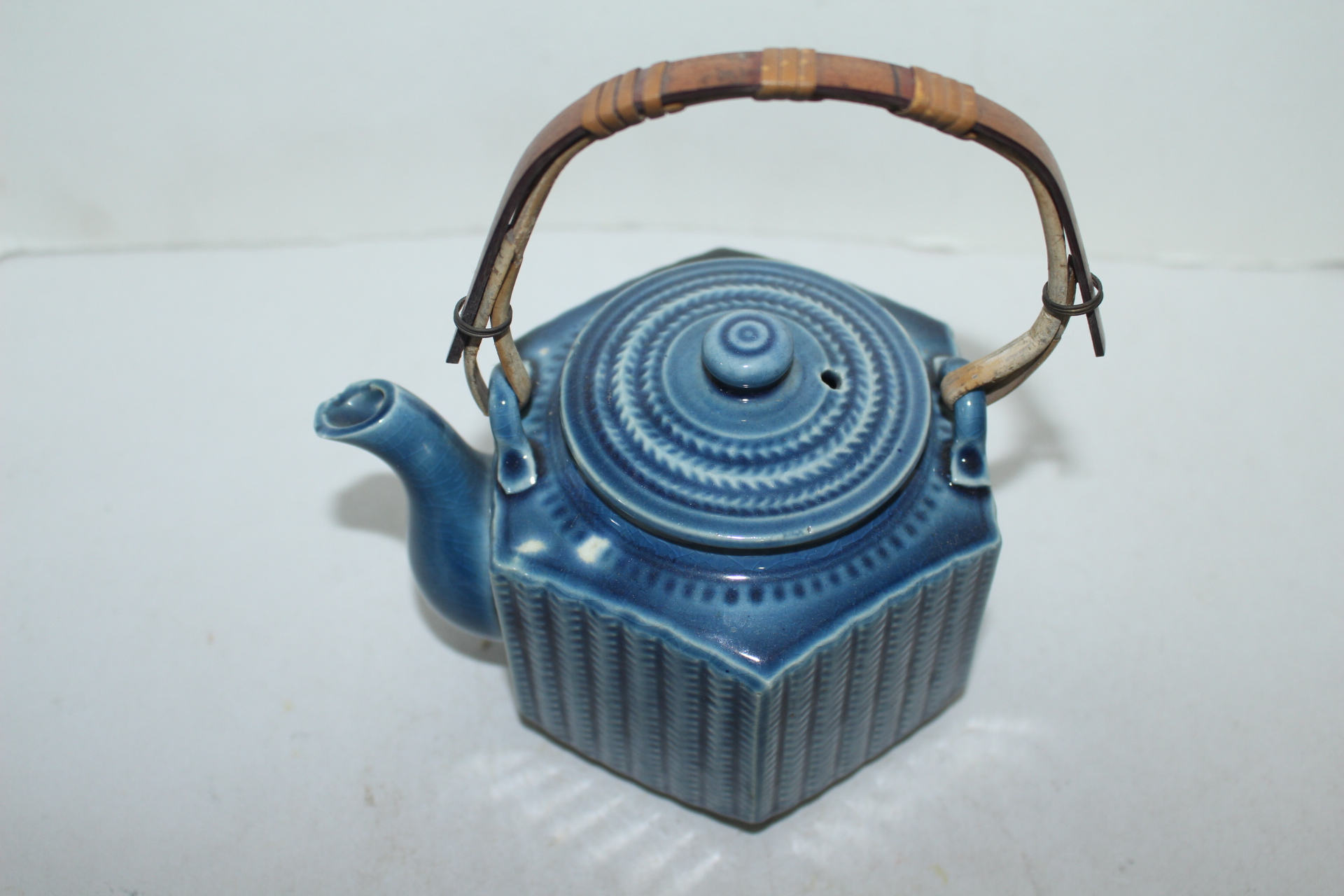 연대가좋은 청자 주자