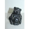 특이한 재질로된 곰 조각상