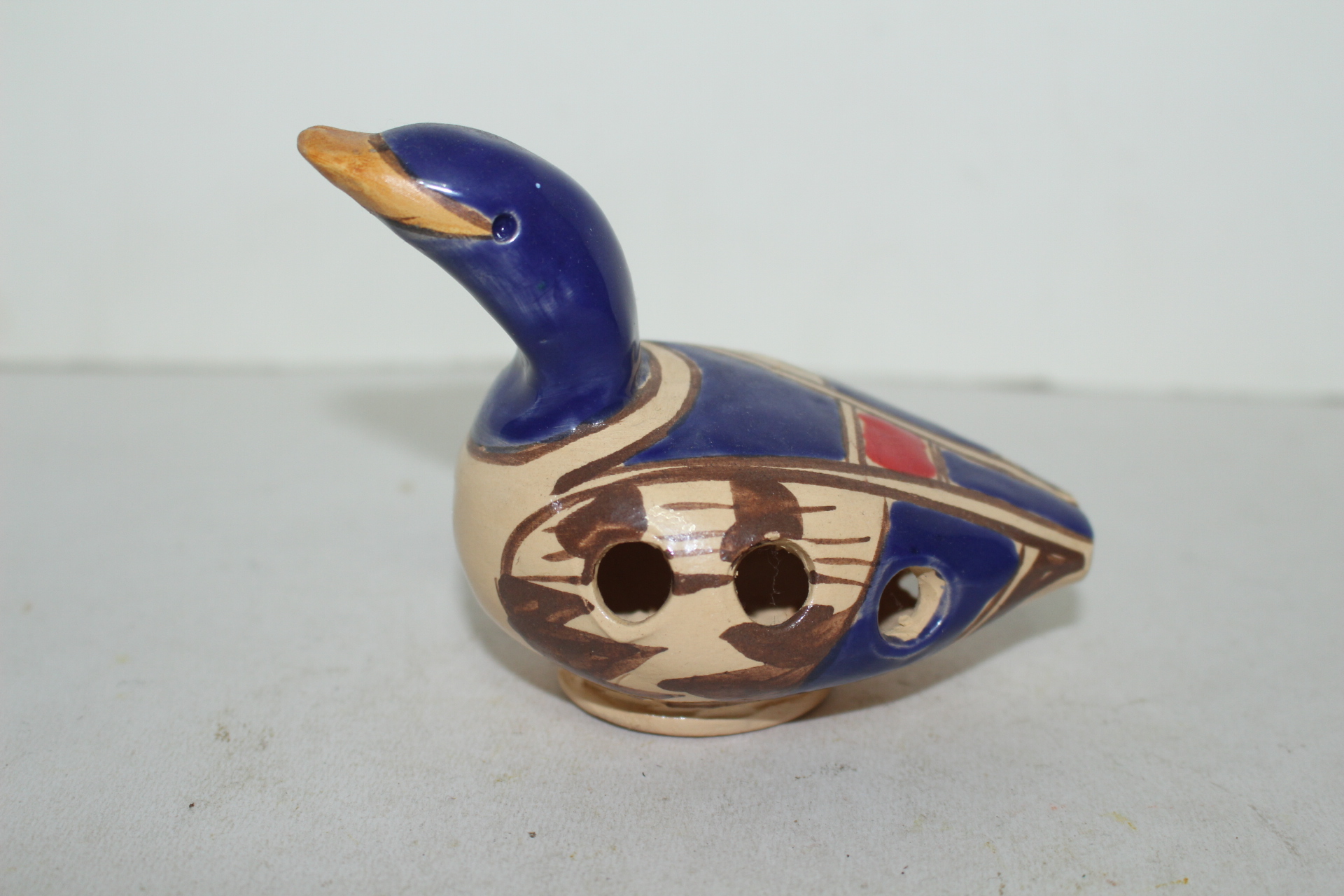 외국산 토기재질로된 오리모양 피리