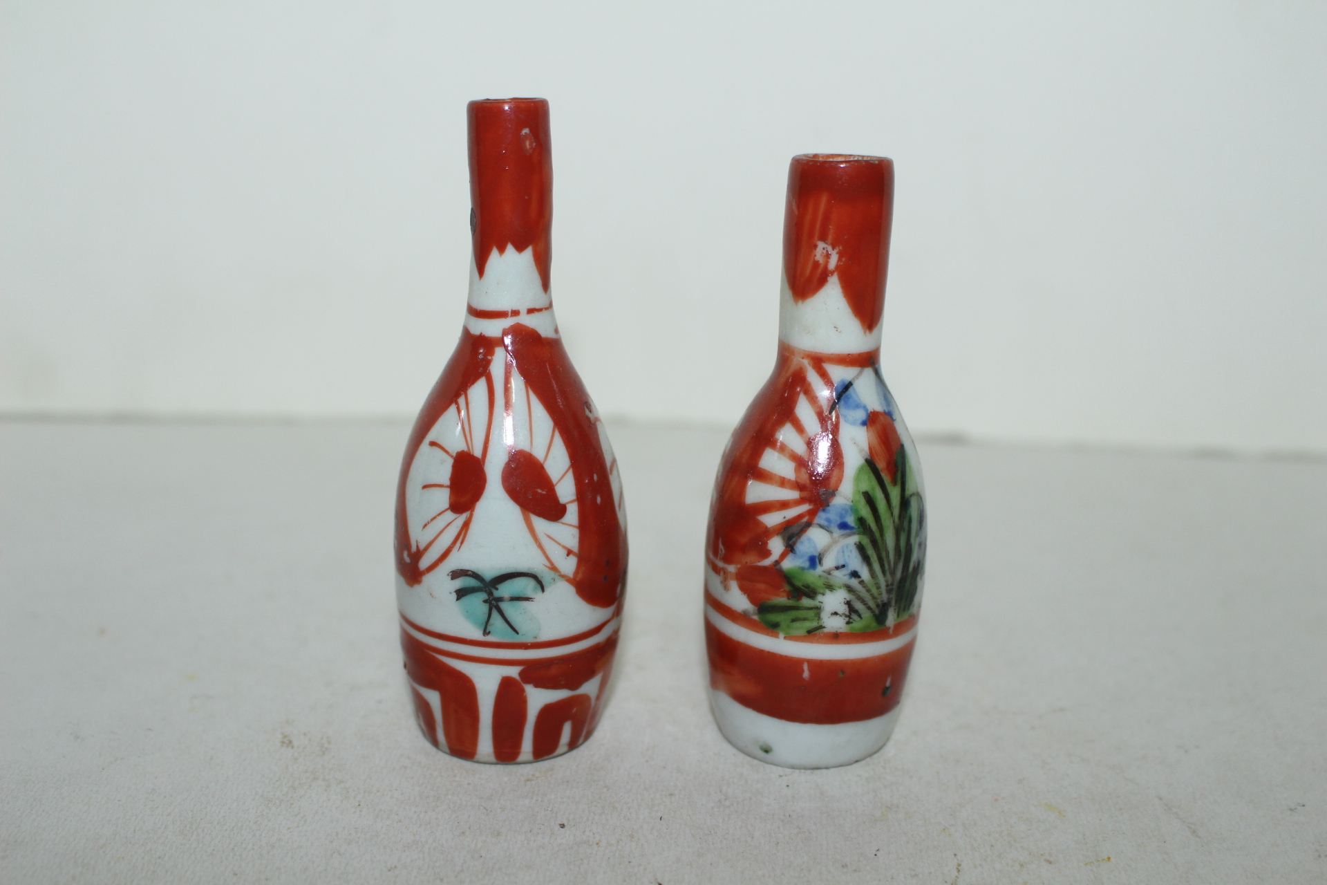 연대가좋은 진사백자초화문 소호2점