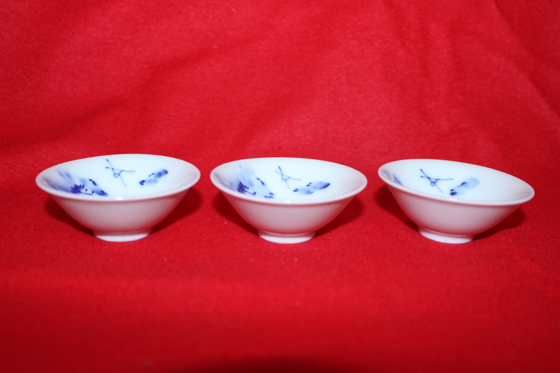 연대가좋은 청화백자산수문 잔 3점