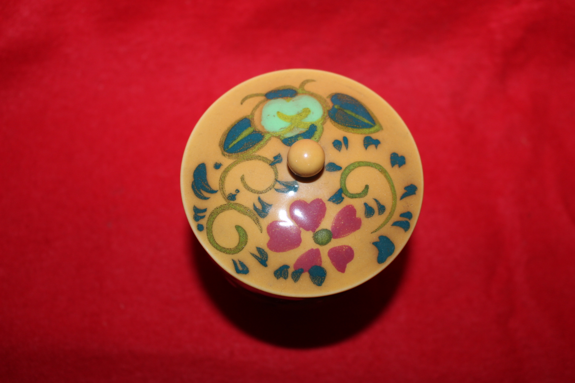 연대가좋은 진사청자화문 두껑있는 잔