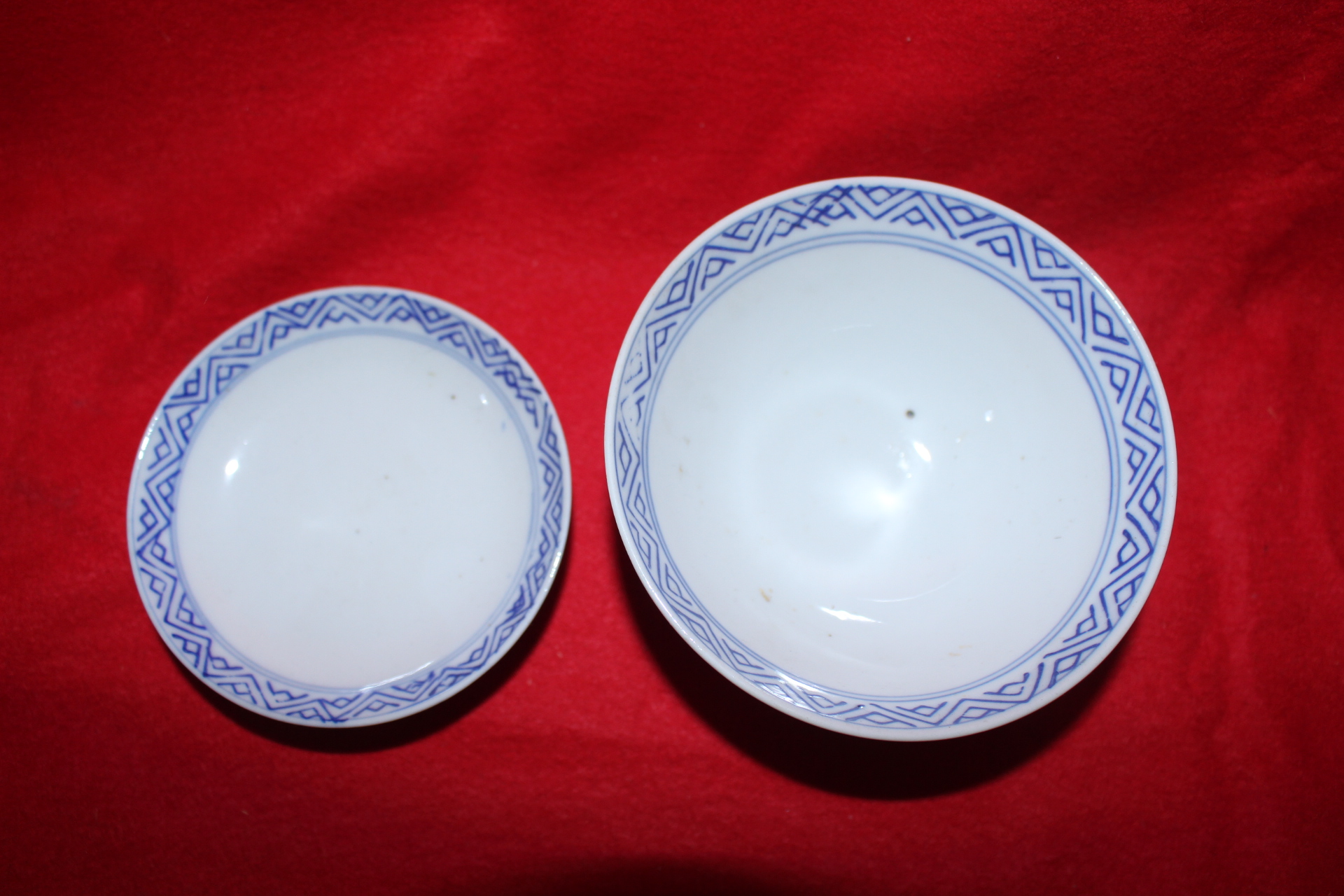 연대가좋은 청화백자추상화문 개완