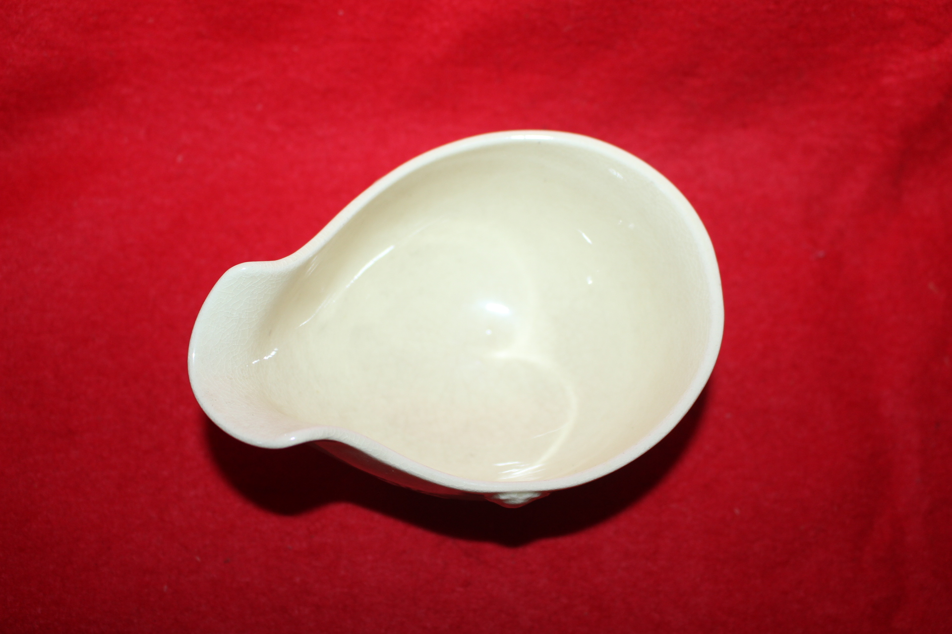 사스마 분청자 양각화문 수구