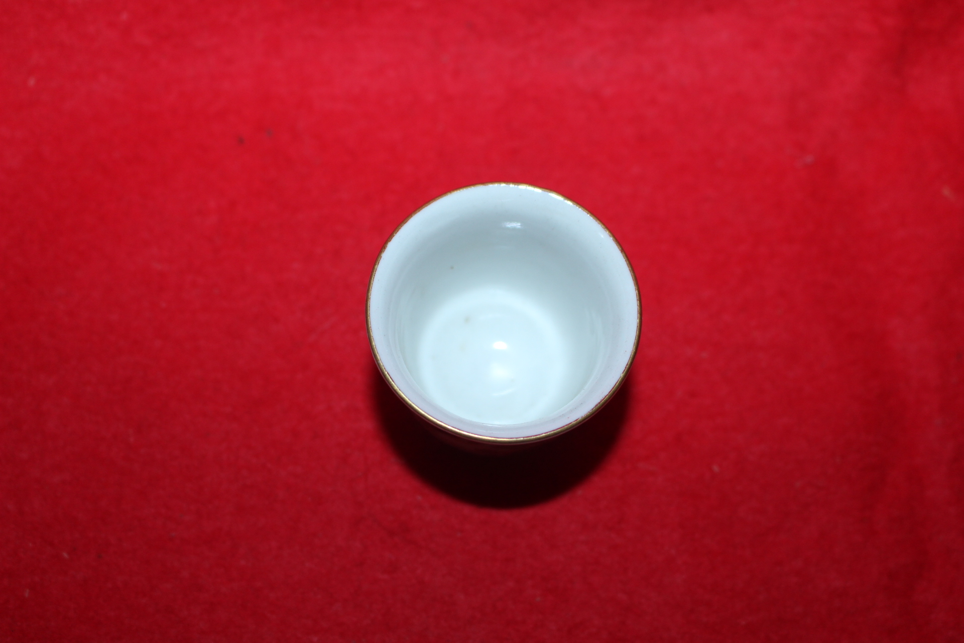 연대가좋은 구다니 진사백자금채산수문 잔