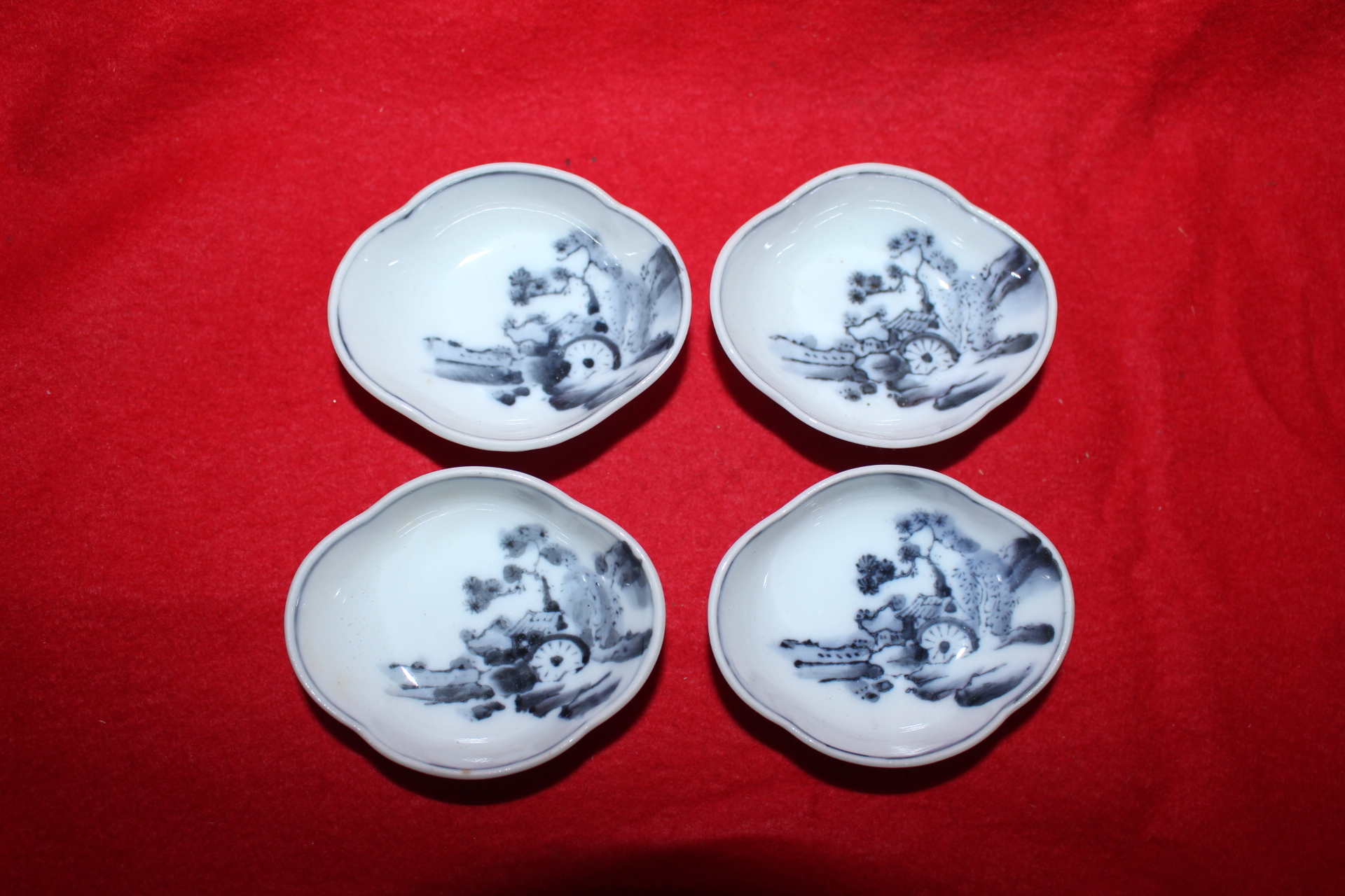 연대가좋은 이마리 청화백자산수문 화형완 4점